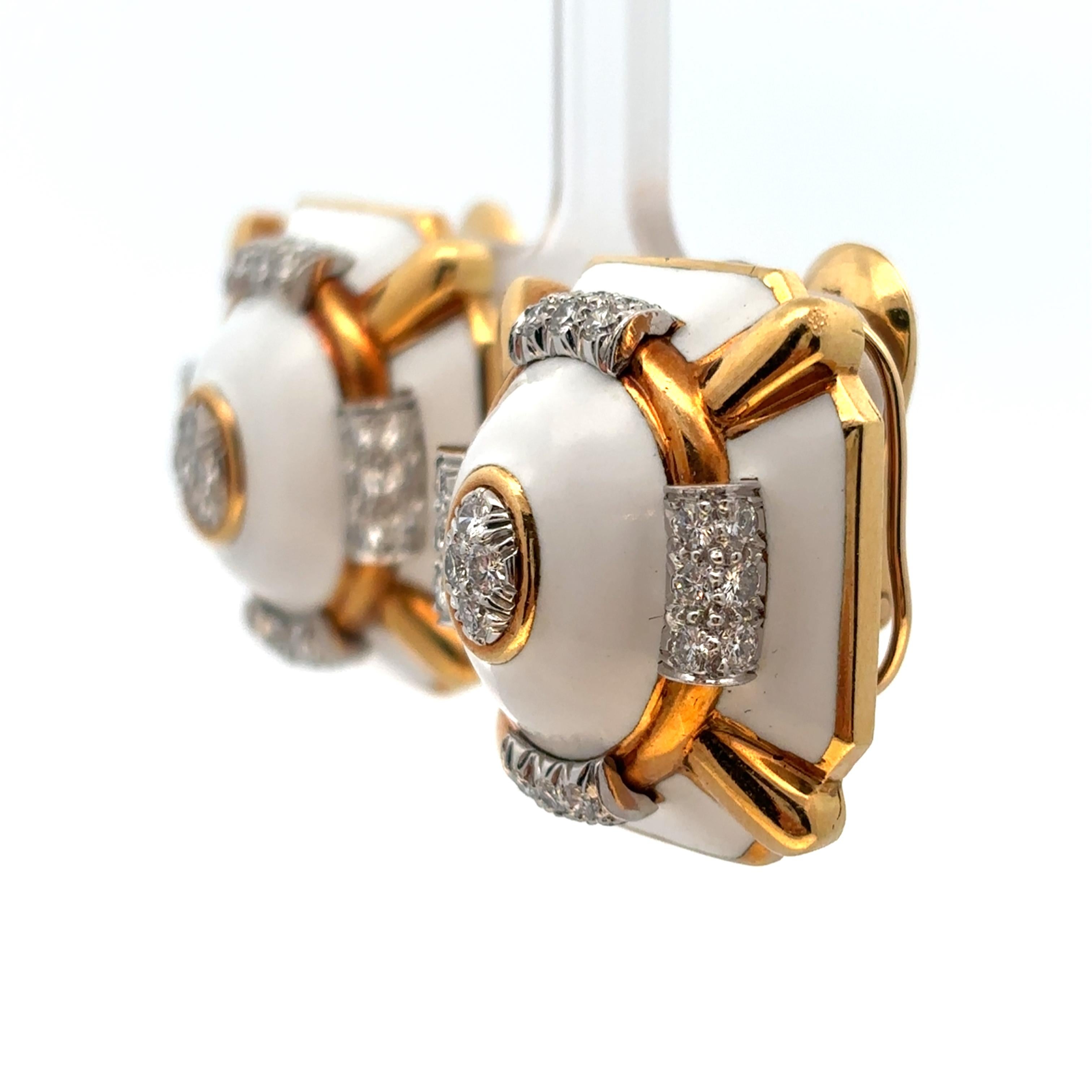 David Webb Enamel and Diamond Earrings in vendita 1