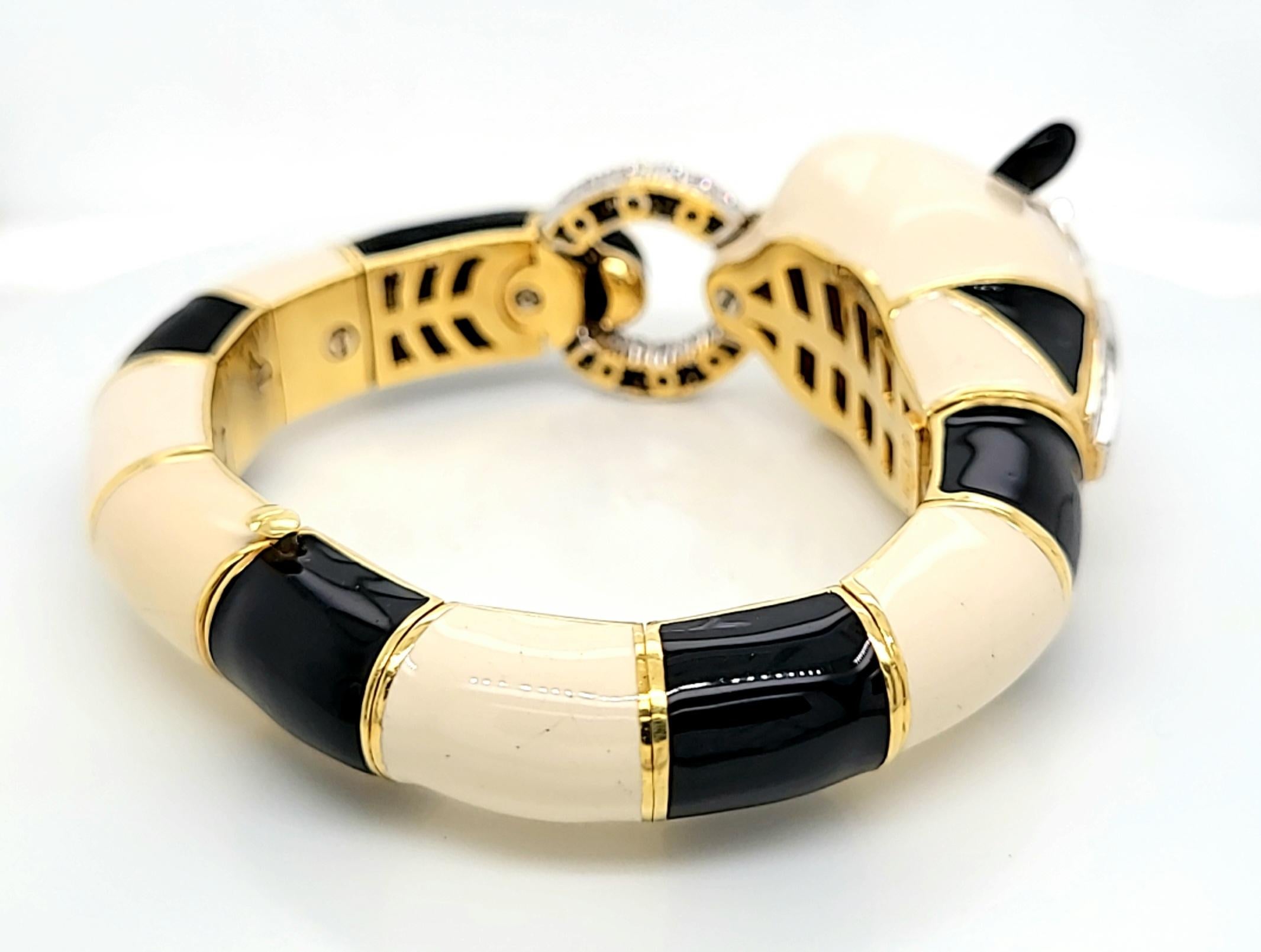 Round Cut David Webb Enamel & Diamond Panda 18k Yellow Gold & Platinum Bangle Bracelet For Sale