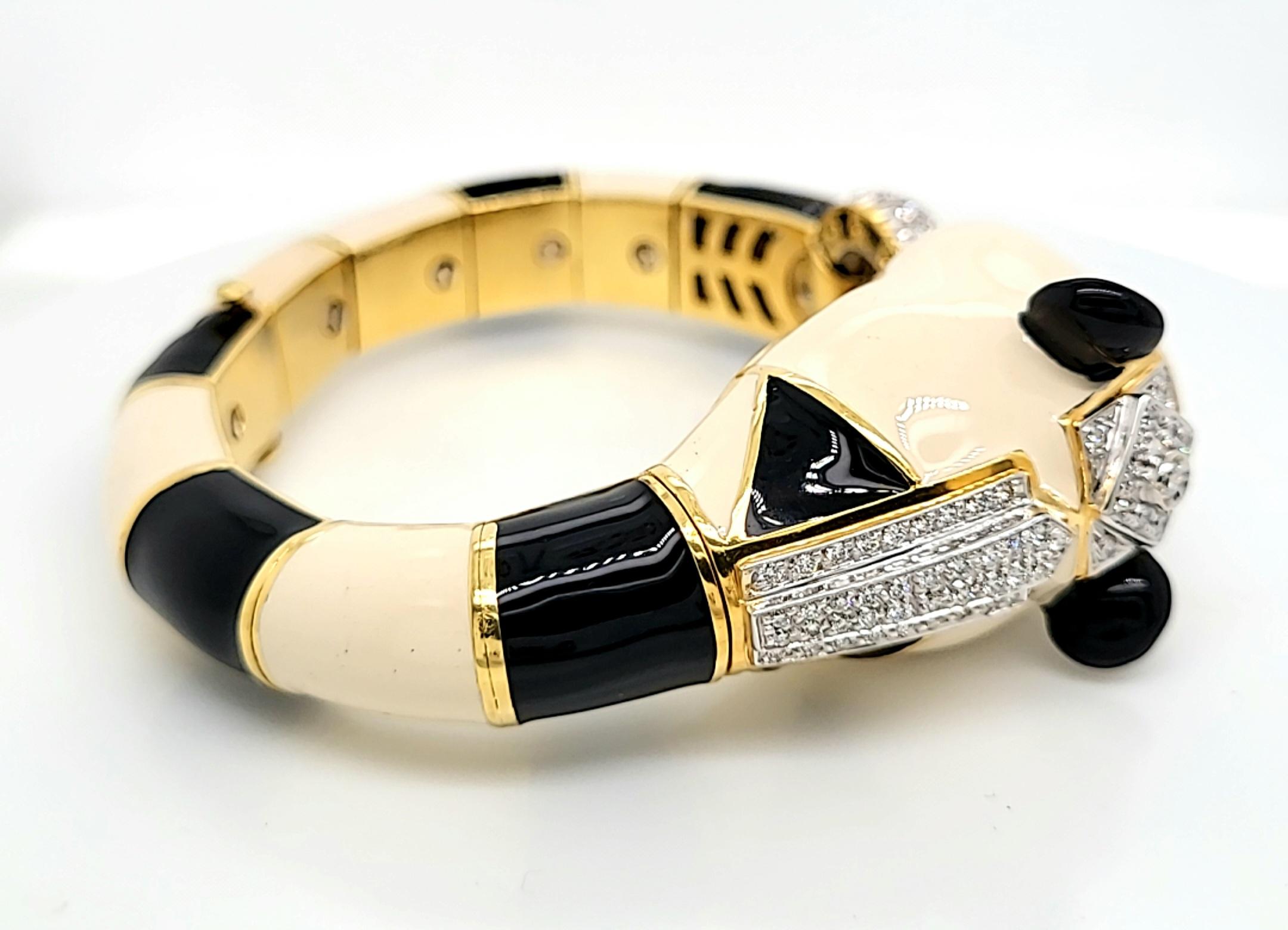 David Webb Enamel & Diamond Panda 18k Yellow Gold & Platinum Bangle Bracelet In Good Condition For Sale In Houston, TX
