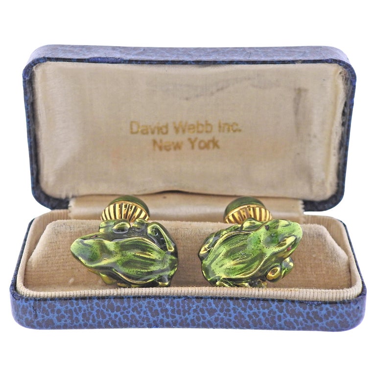 David Webb Enamel Gold Frog Cufflinks For Sale