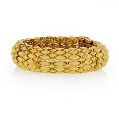 David Webb Flexible 18K Yellow Gold Textured Navette Multi Gold Link Bracelet