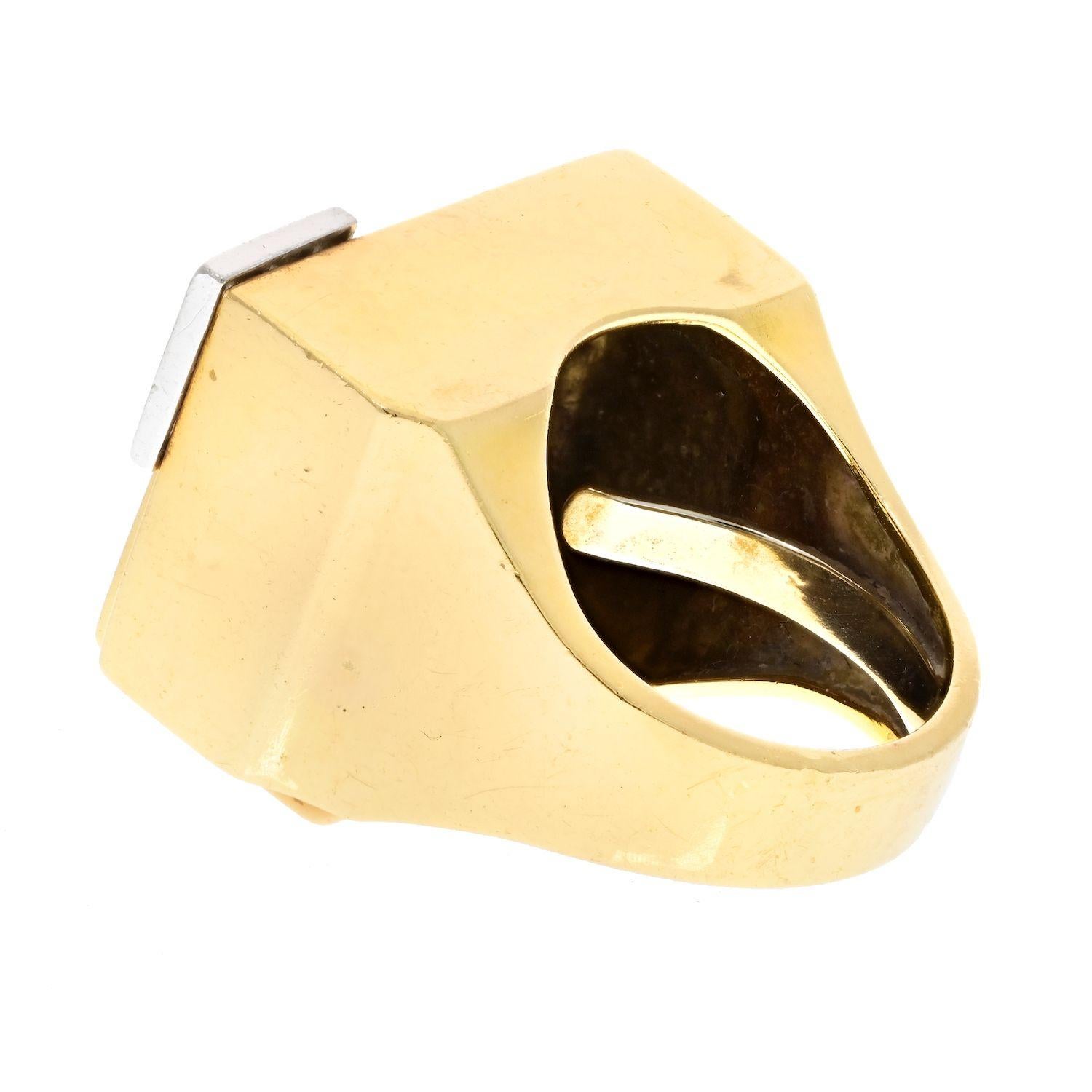 David Webb Geometric White Enamel Diamond Cocktail Ring In Excellent Condition For Sale In New York, NY