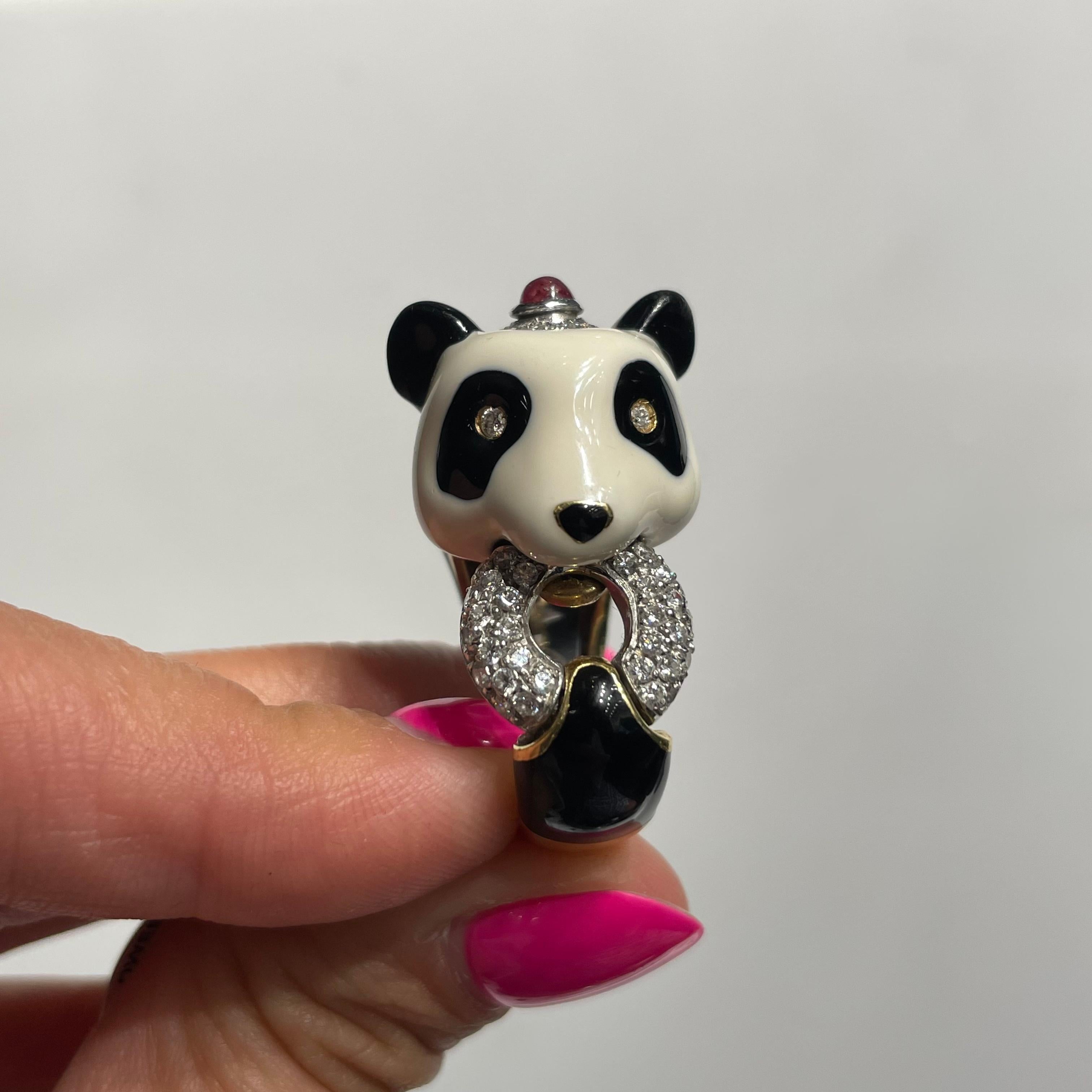Women's David Webb Gold and Platinum Panda Black and White Enamel Diamond Vintage Ring