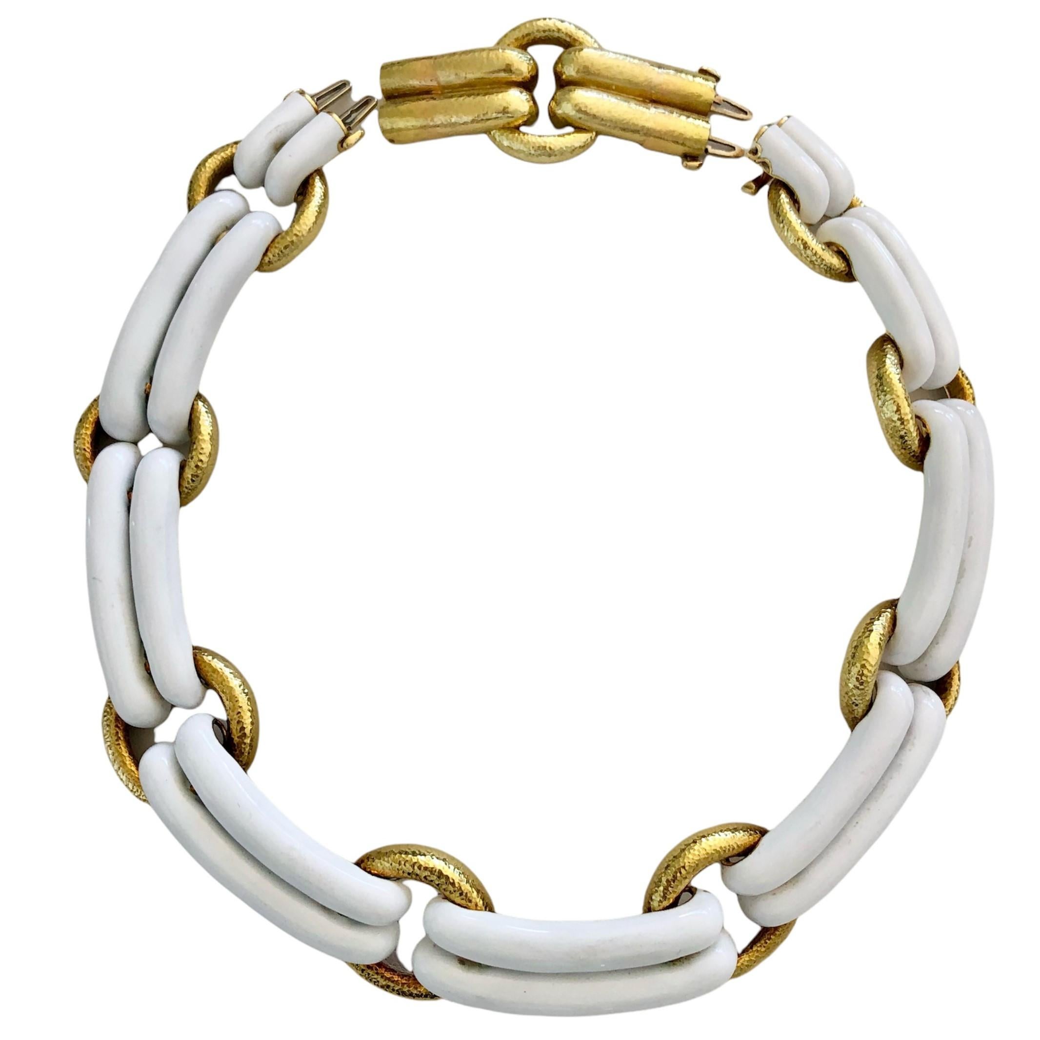 David Webb Gold and White Enamel Choker Necklace In Good Condition For Sale In Palm Beach, FL