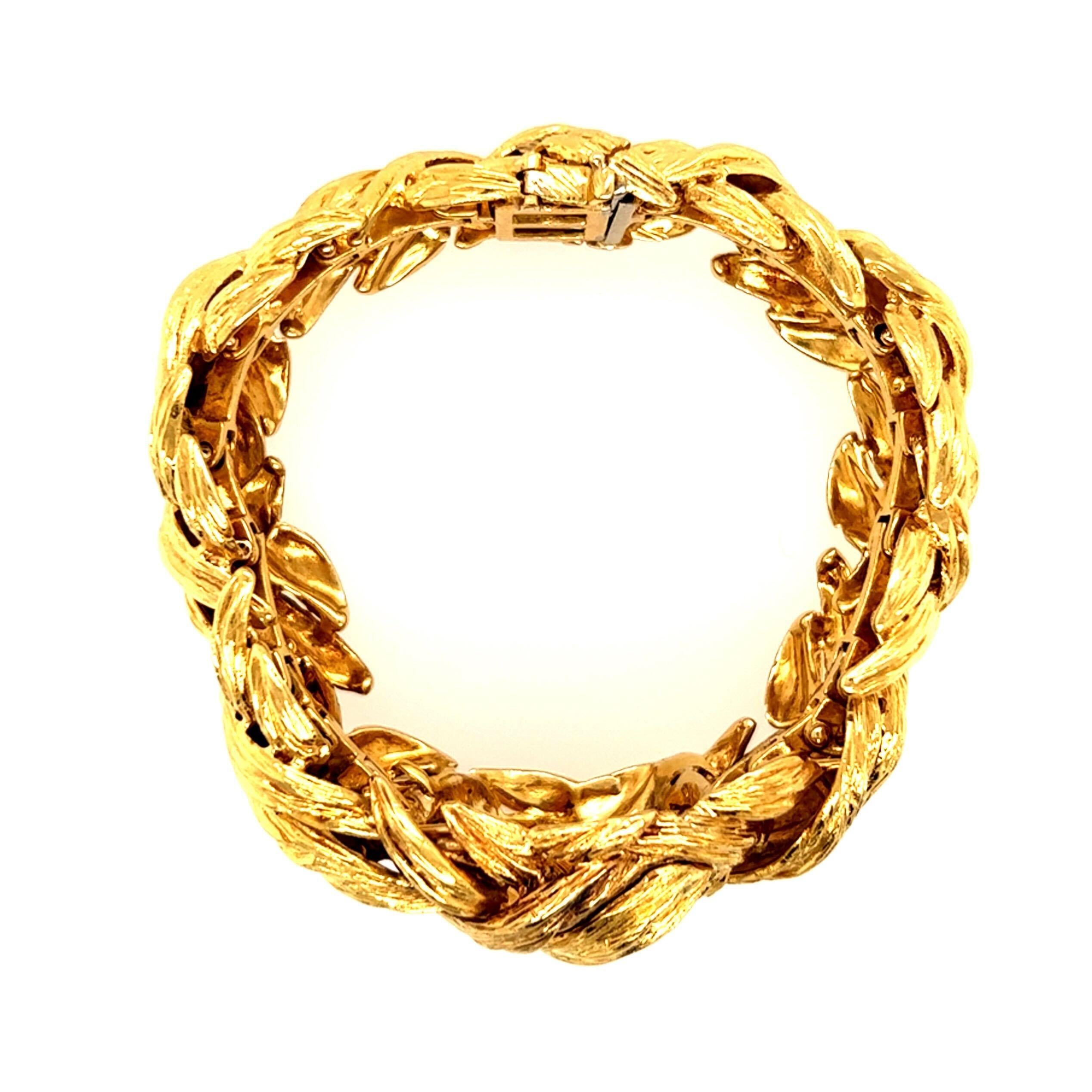 DAVID WEBB Gold Bracelet. In Good Condition In New York, NY