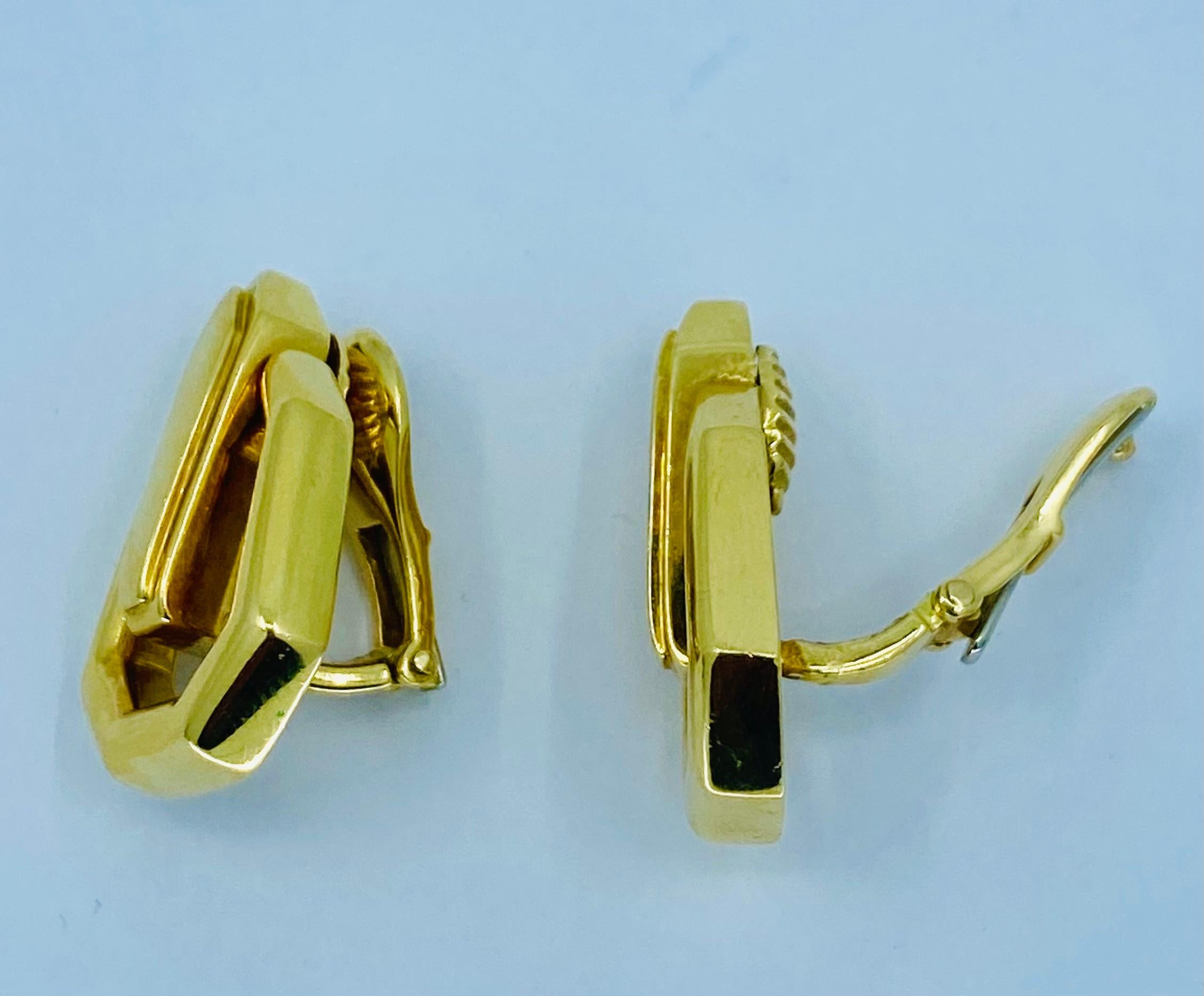 David Webb Gold Clip-On Geometrical Earrings 1