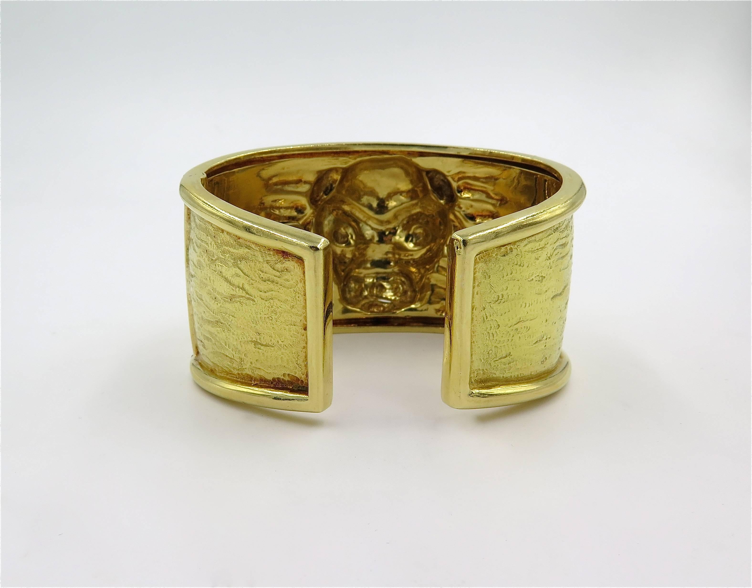 David Webb Gold Cuff Bracelet In Excellent Condition In New York, NY