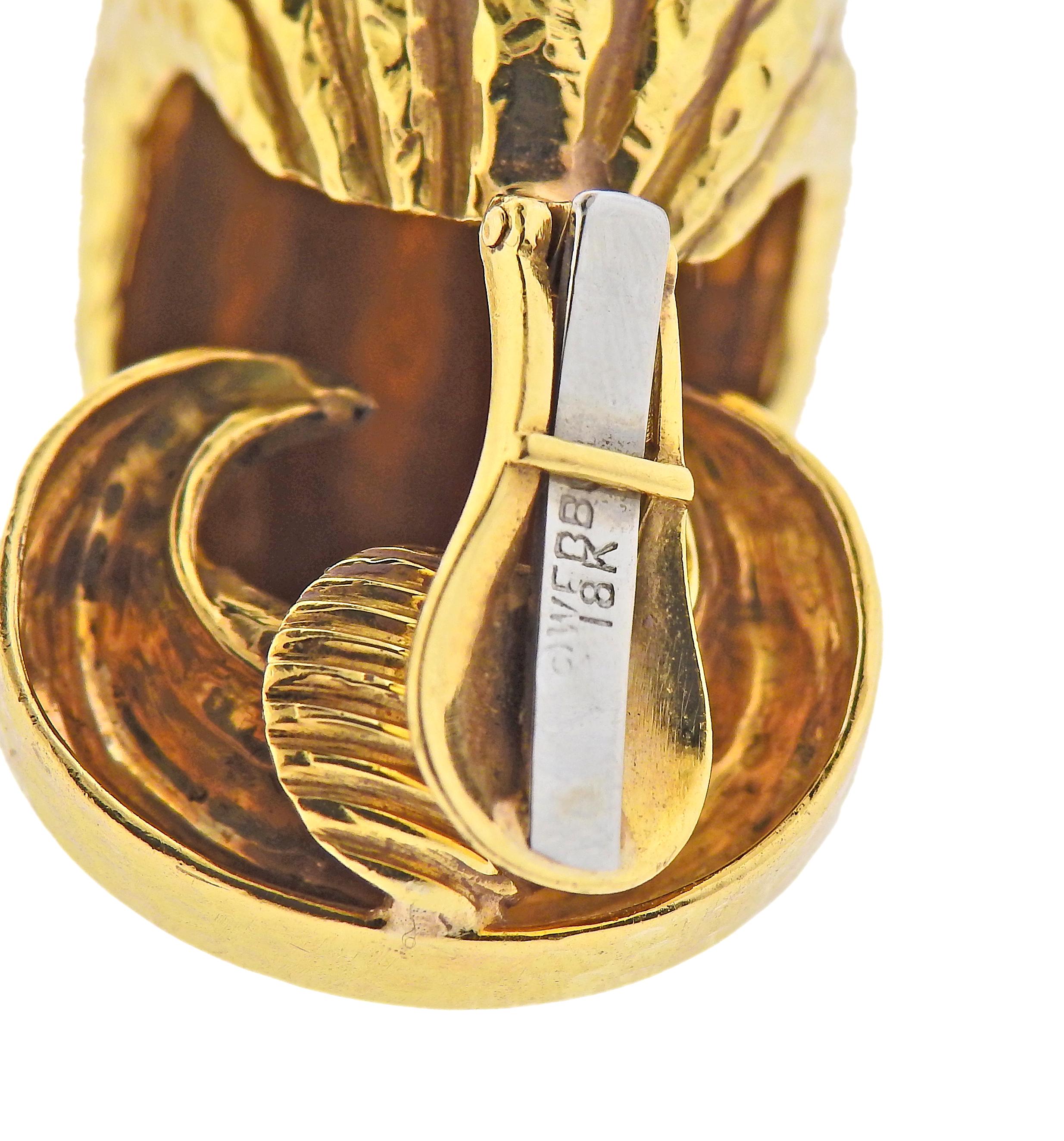 David Webb Gold Doorknocker Earrings In Excellent Condition In New York, NY