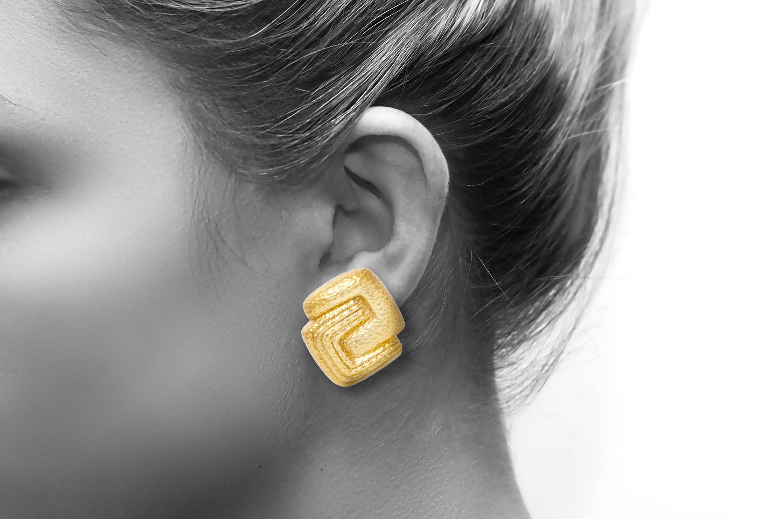 Women's David Webb Hammered Gold Earrings