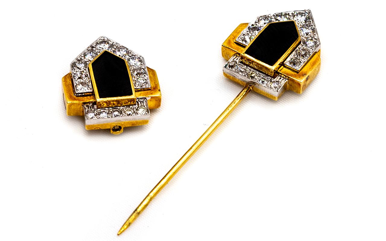 David Webb Gold Jabot Diamond and Black Onyx Vintage Pin Brooch In Excellent Condition In New York, NY