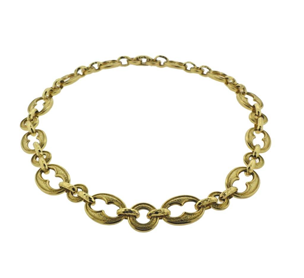  18k Gold link necklace crafted by David Webb. Necklace is 19