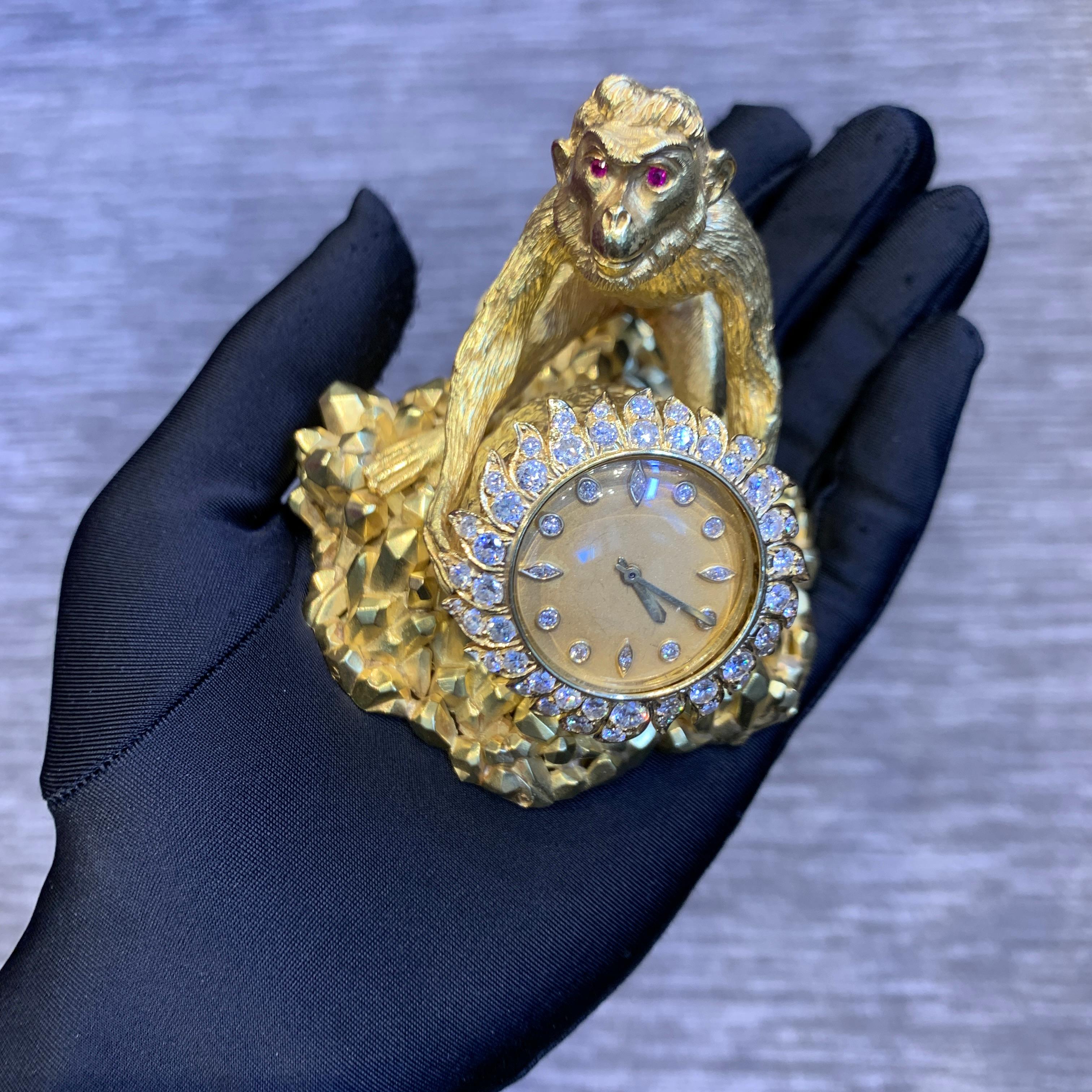 Taille ronde Horloge de bureau David Webb Gold Monkey en vente