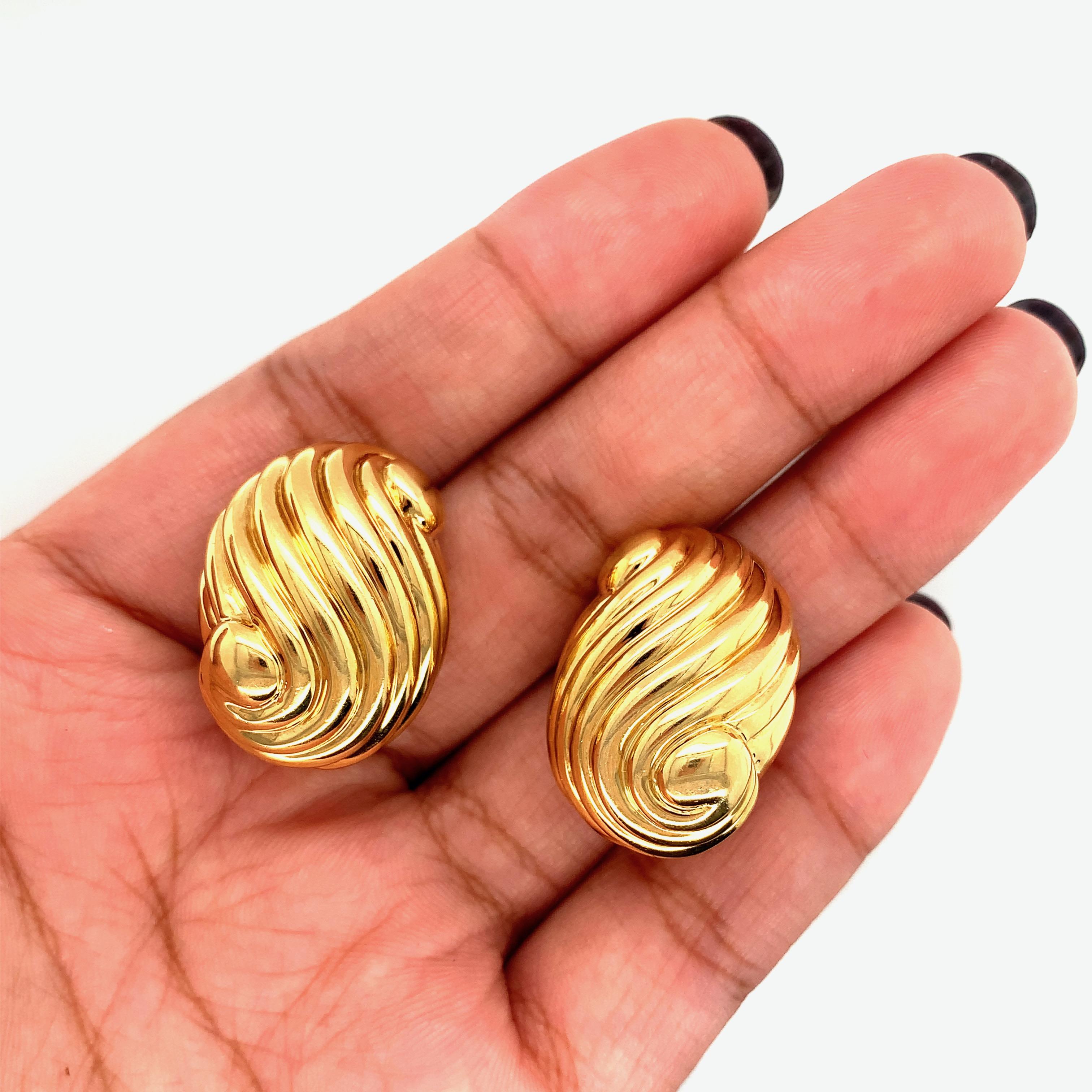 David Webb Gold Swirl Ear Clips For Sale 4