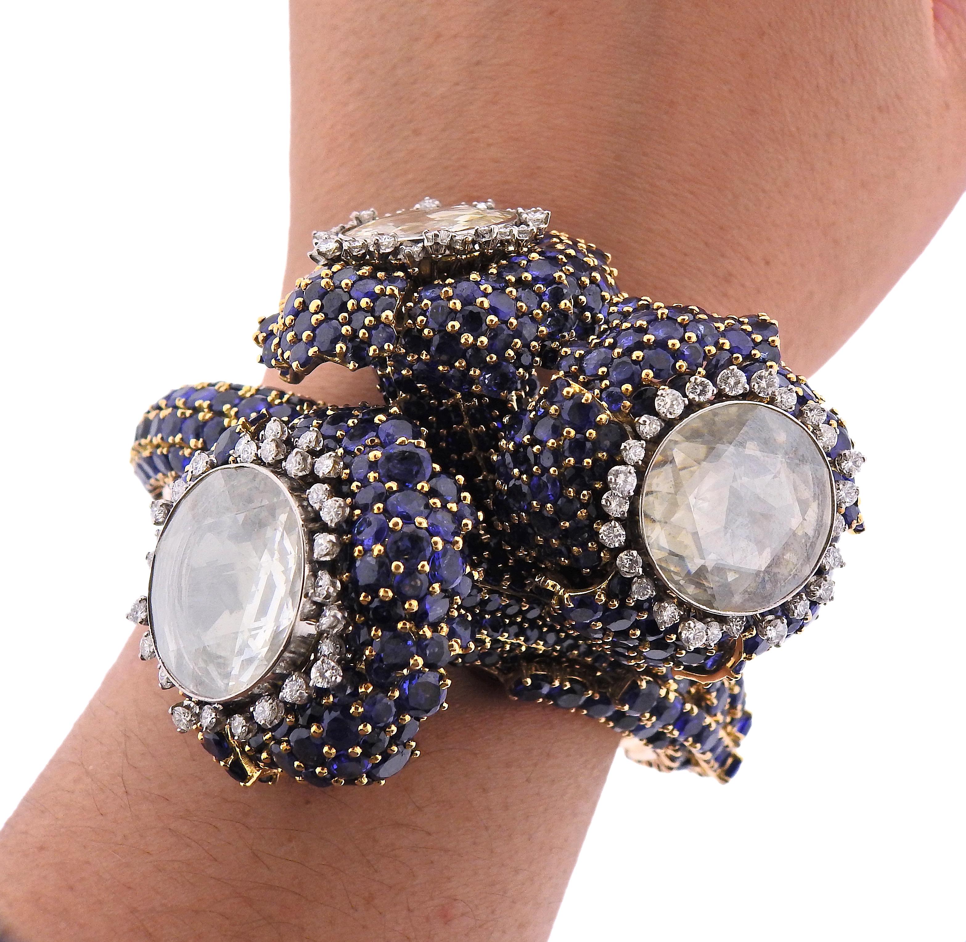 David Webb Gorgeous Iconic Rose Cut Diamond Sapphire Gold Bracelet In Excellent Condition For Sale In New York, NY