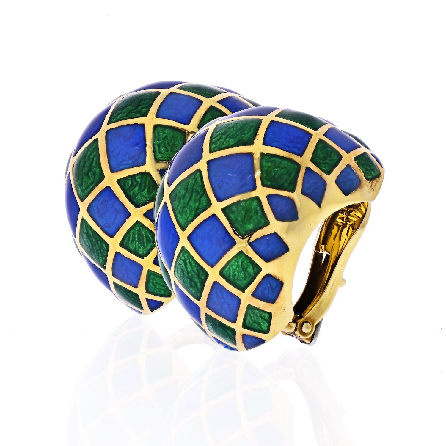 The dome earrings designed as a checkerboard pattern of blue and green enamel, intersected by polished gold bands, signed David Webb, clip-on closure posts can be added.
Length: 25mm .
