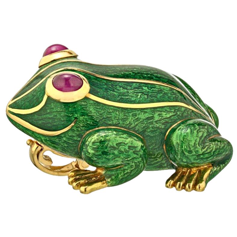 David Webb Pendentif broche grenouille en émail vert et or en vente