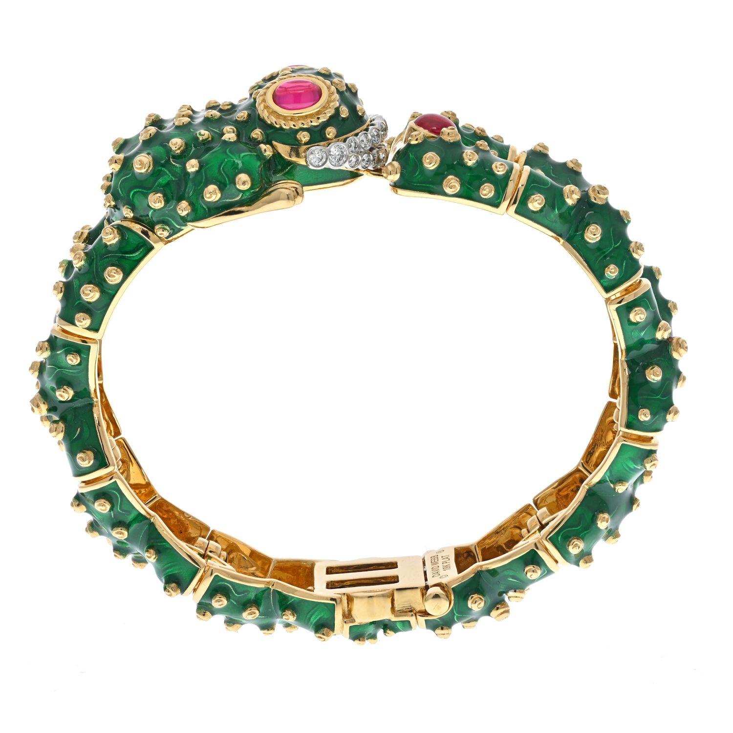 Modern David Webb Green Enamel, Diamond and Ruby Frog Bracelet For Sale