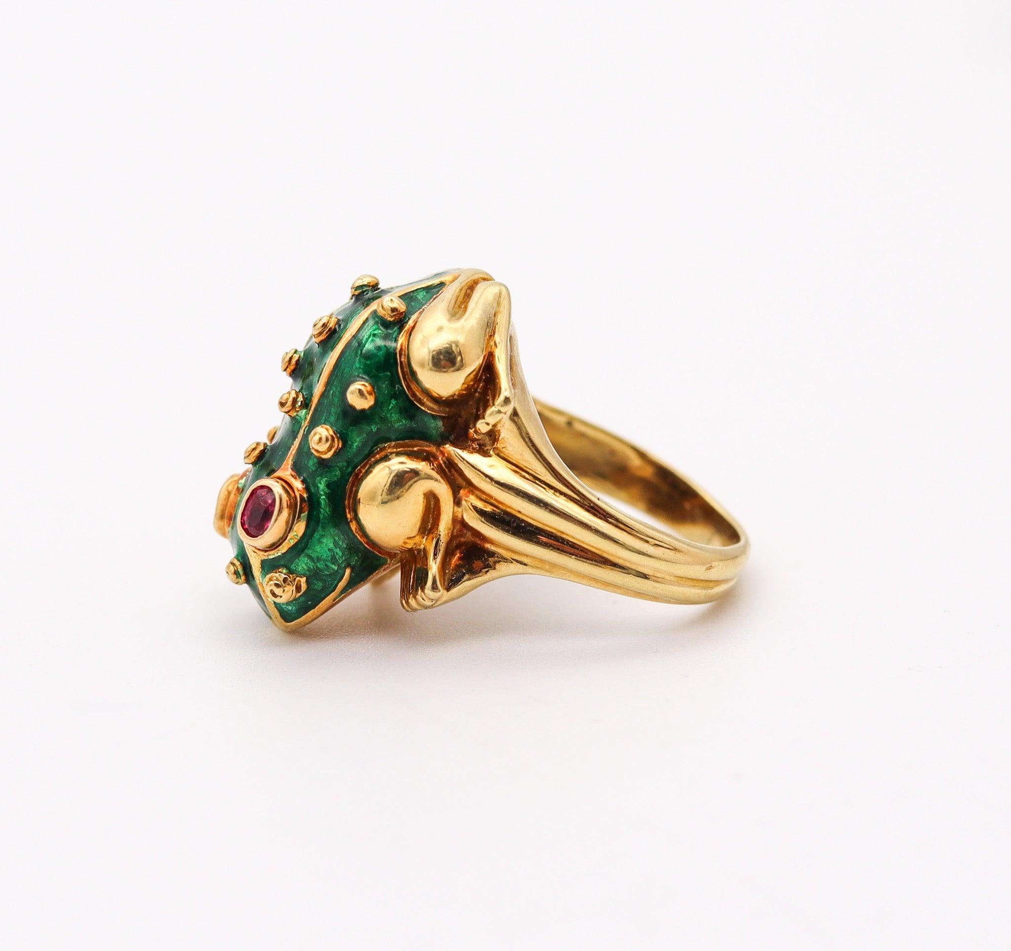 Women's DAVID WEBB Green Enameled Sculpted Frog Ring In 18Kt Yellow Gold With Rubies