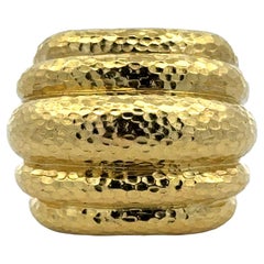 David Webb Hammered 18 Karat Yellow Gold Ribbed Cocktail Statement Vintage Ring