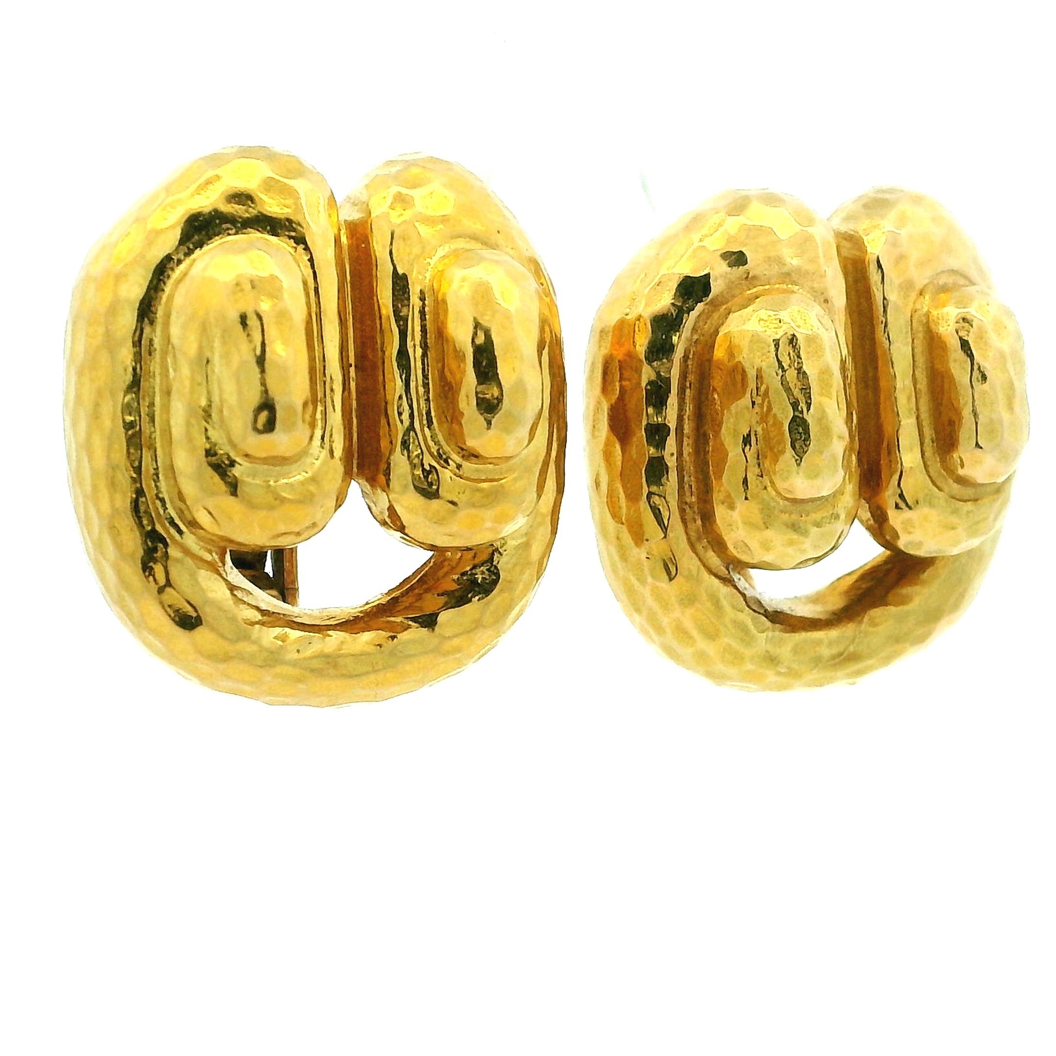 David Webb Gehämmerte 18K Gold Skulpturale Loop-Ohrringe (Modernistisch) im Angebot