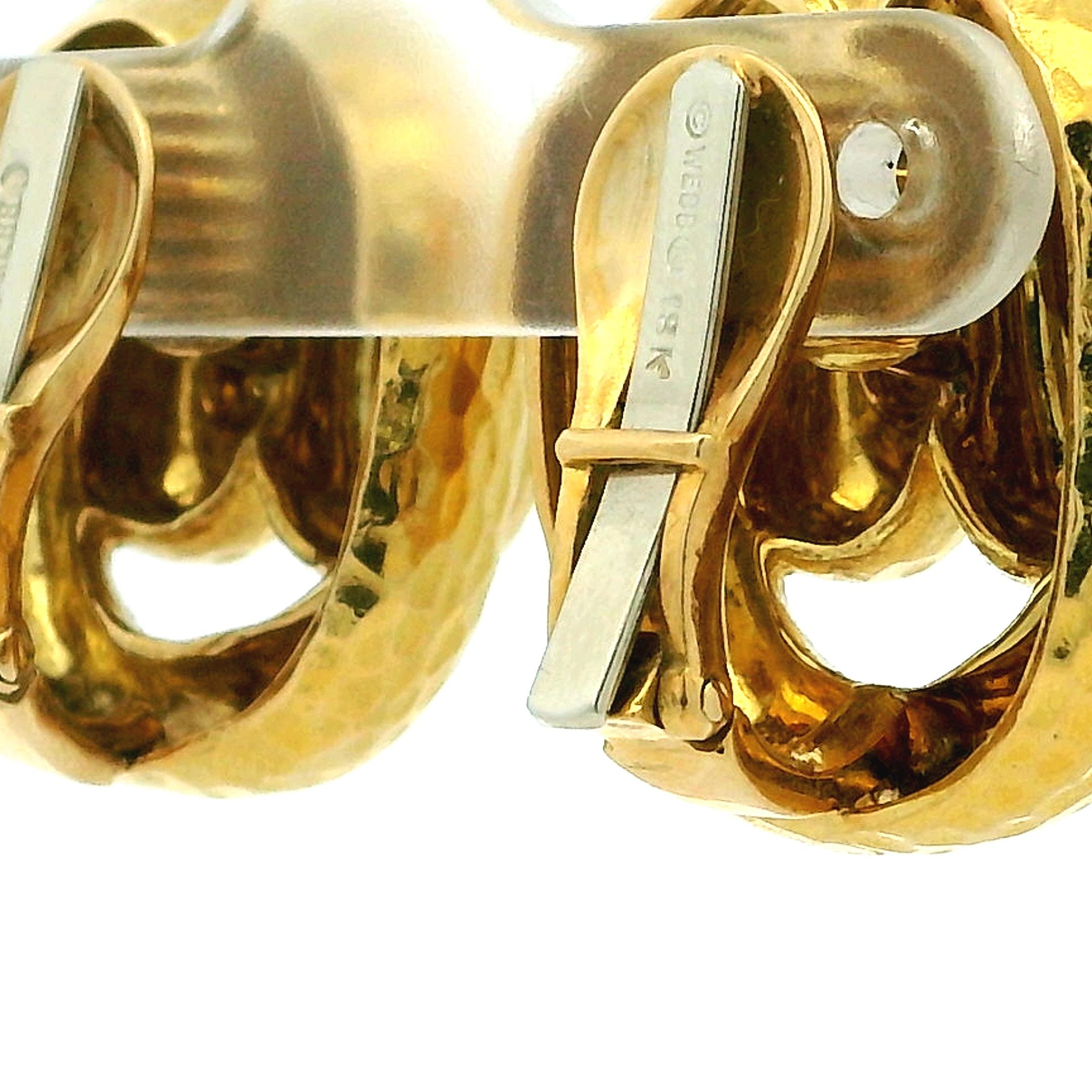 David Webb Gehämmerte 18K Gold Skulpturale Loop-Ohrringe im Angebot 2