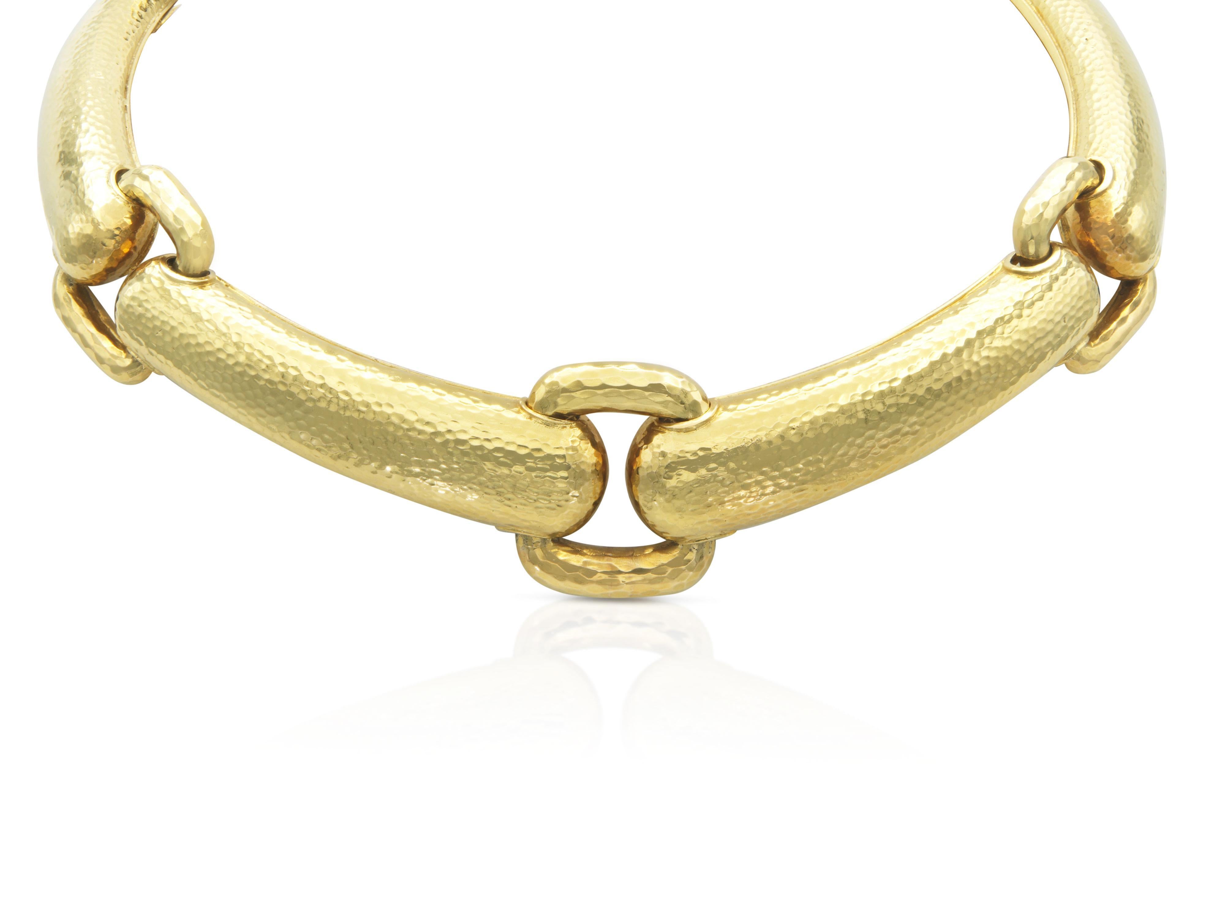 David Webb Collana Station Chocker in oro martellato In condizioni buone in vendita a New York, NY