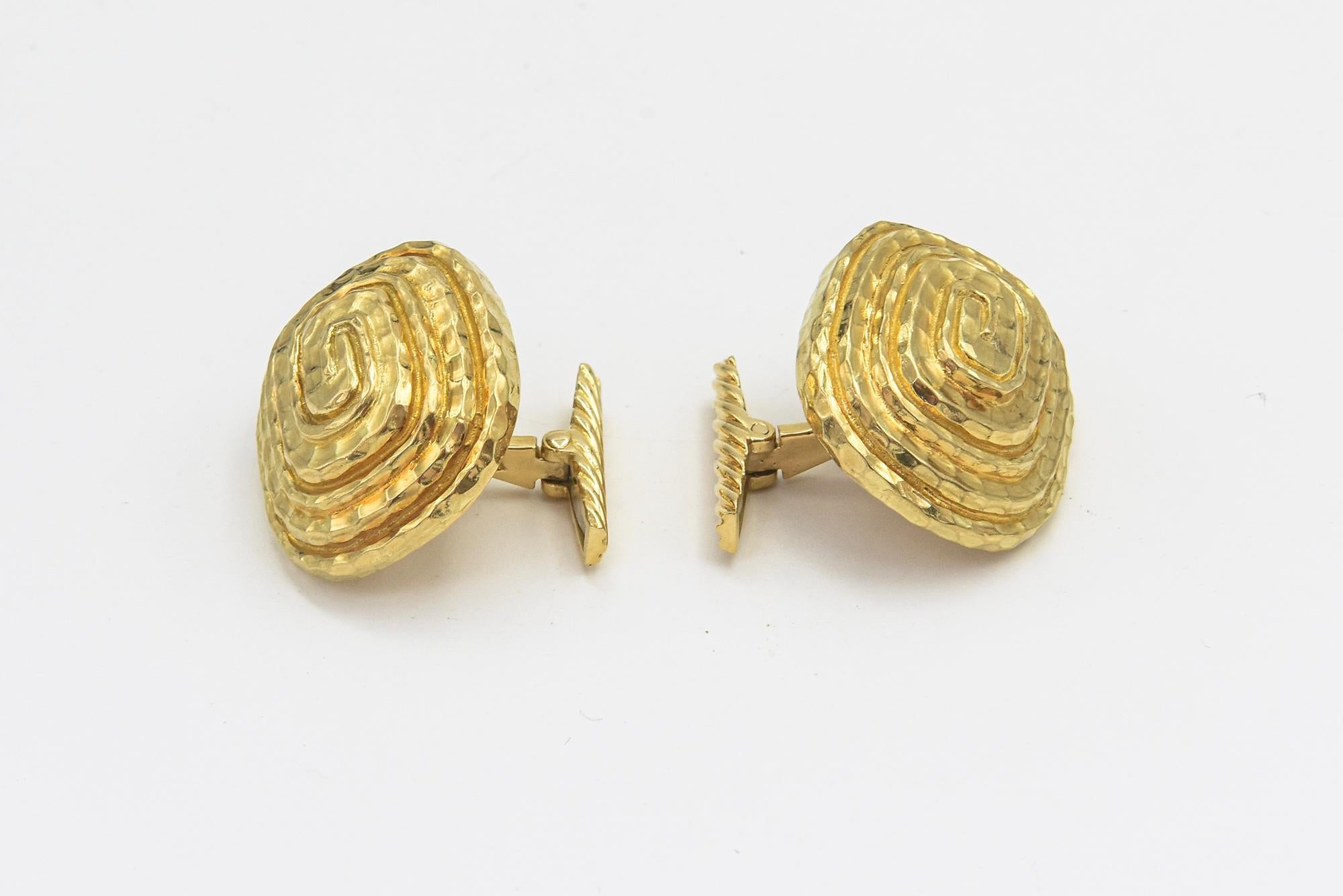 Women's or Men's David Webb Hammered Spiral Design Gold Cufflinks For Sale