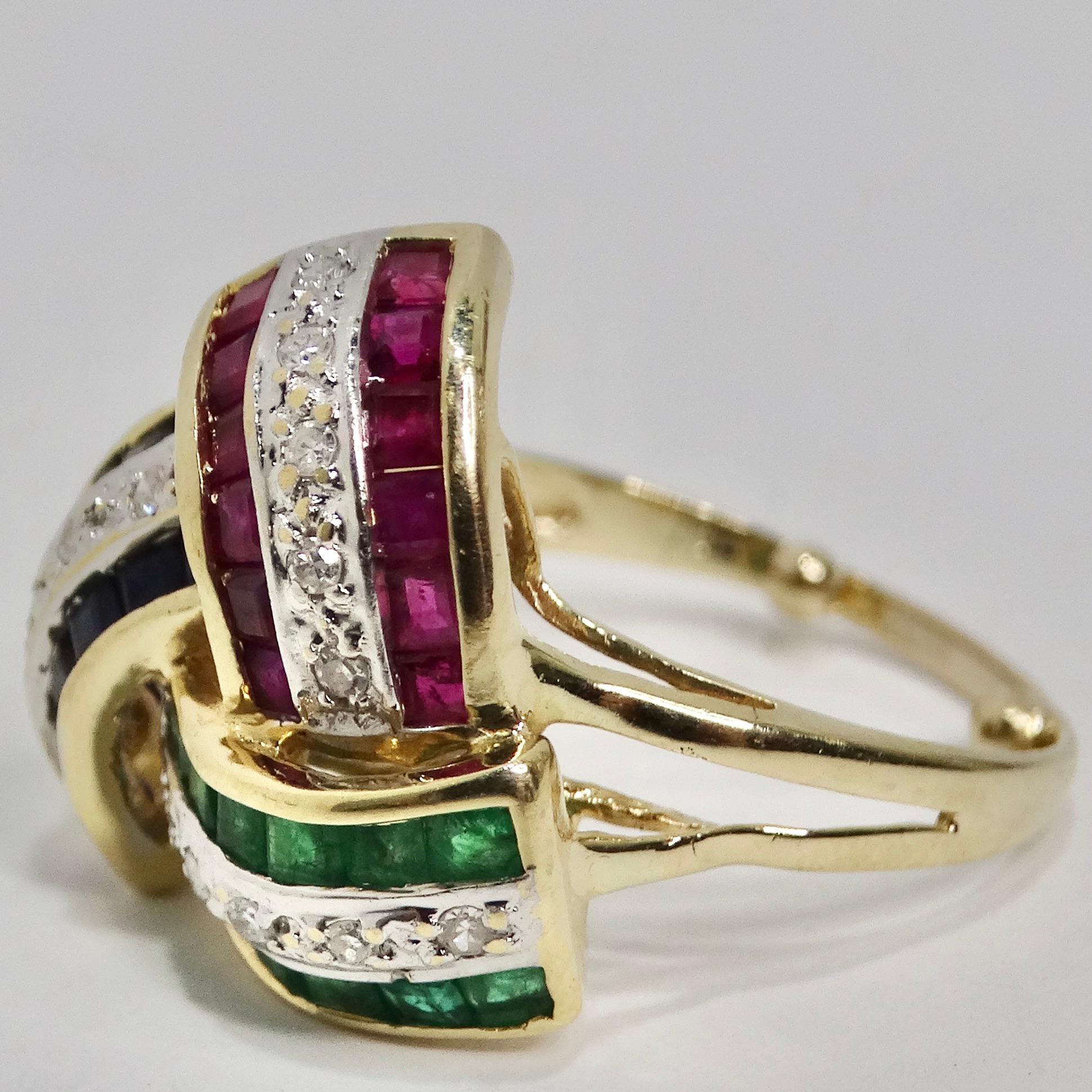 Bague d'inspiration David Webb, en saphir, rubis, émeraude et diamants des années 1960 en vente 1