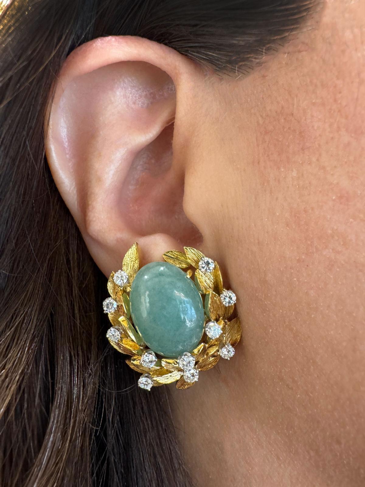 Cabochon David Webb Jade & Diamond Earrings in vendita
