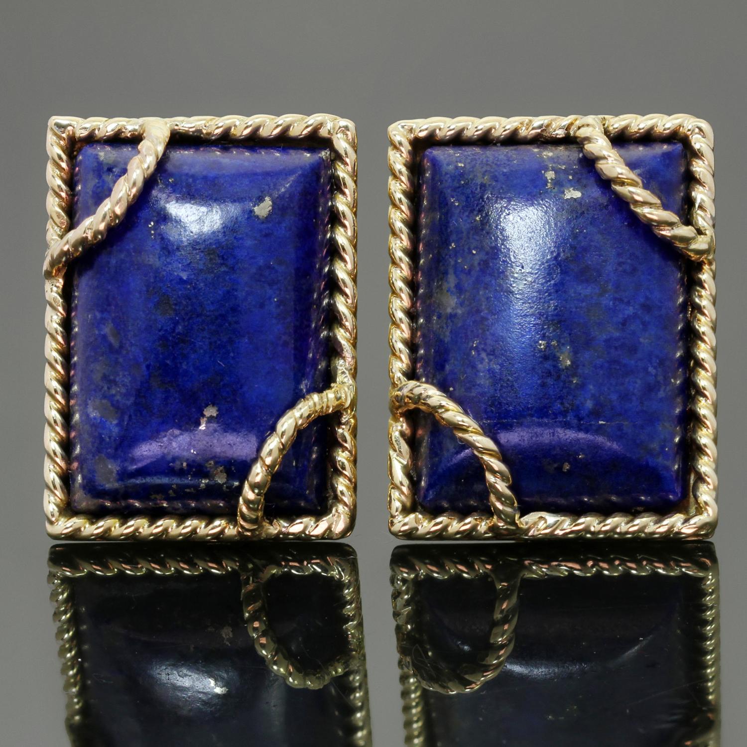 David Webb, famed for his bold color choices and celebrity clientele, delivered yet another must-have with this 1970s clip-on earrings. They feature the relatively rare lapis lazuli stone and are made with 18k yellow gold. Circa 1970s. Measurements: