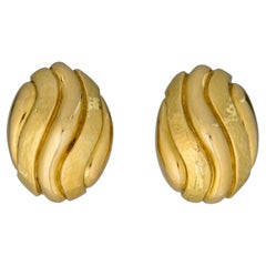 Orecchini grandi in oro di David Webb