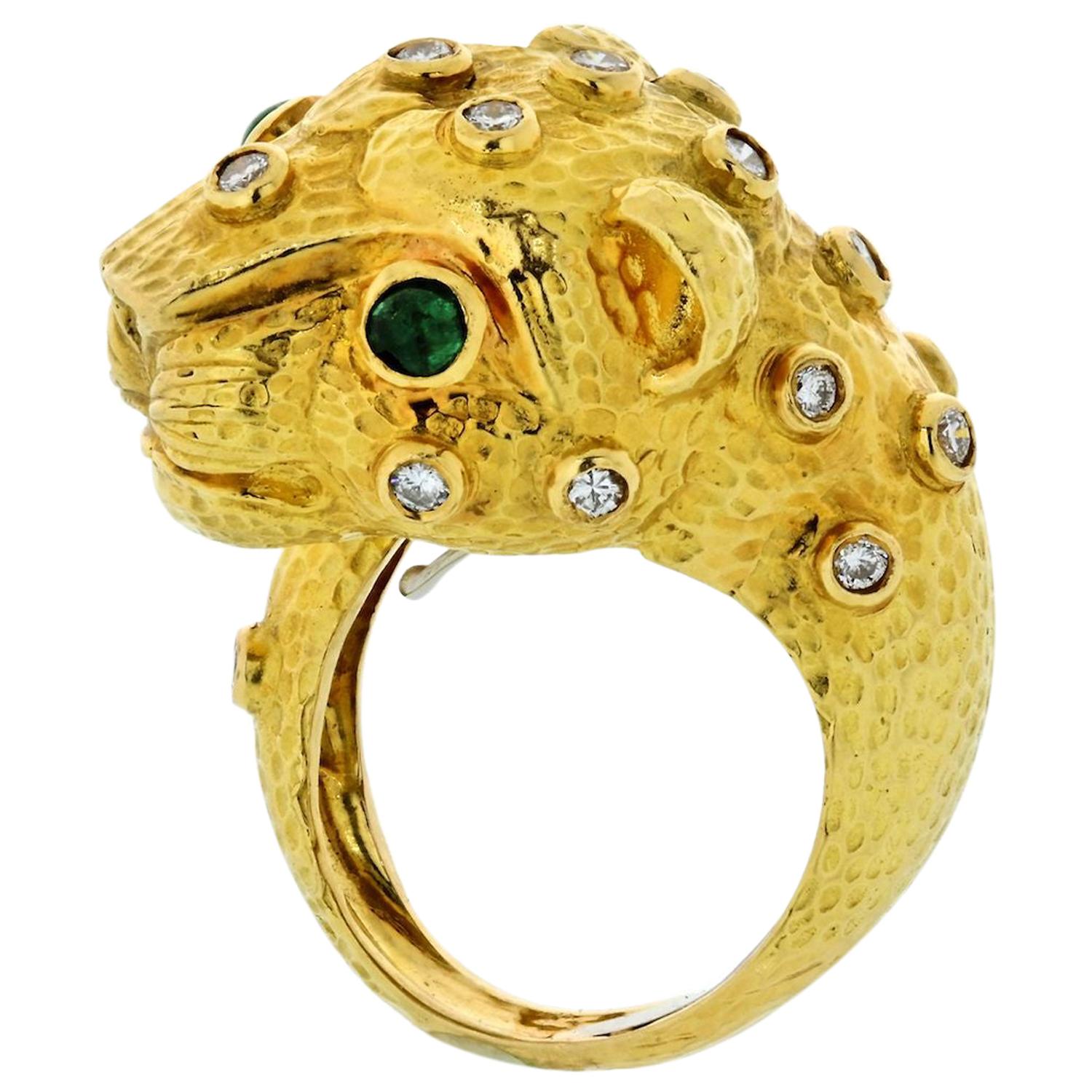 David Webb Leopard 18 Karat Yellow Gold Green Emeralds, Diamonds Ring For Sale