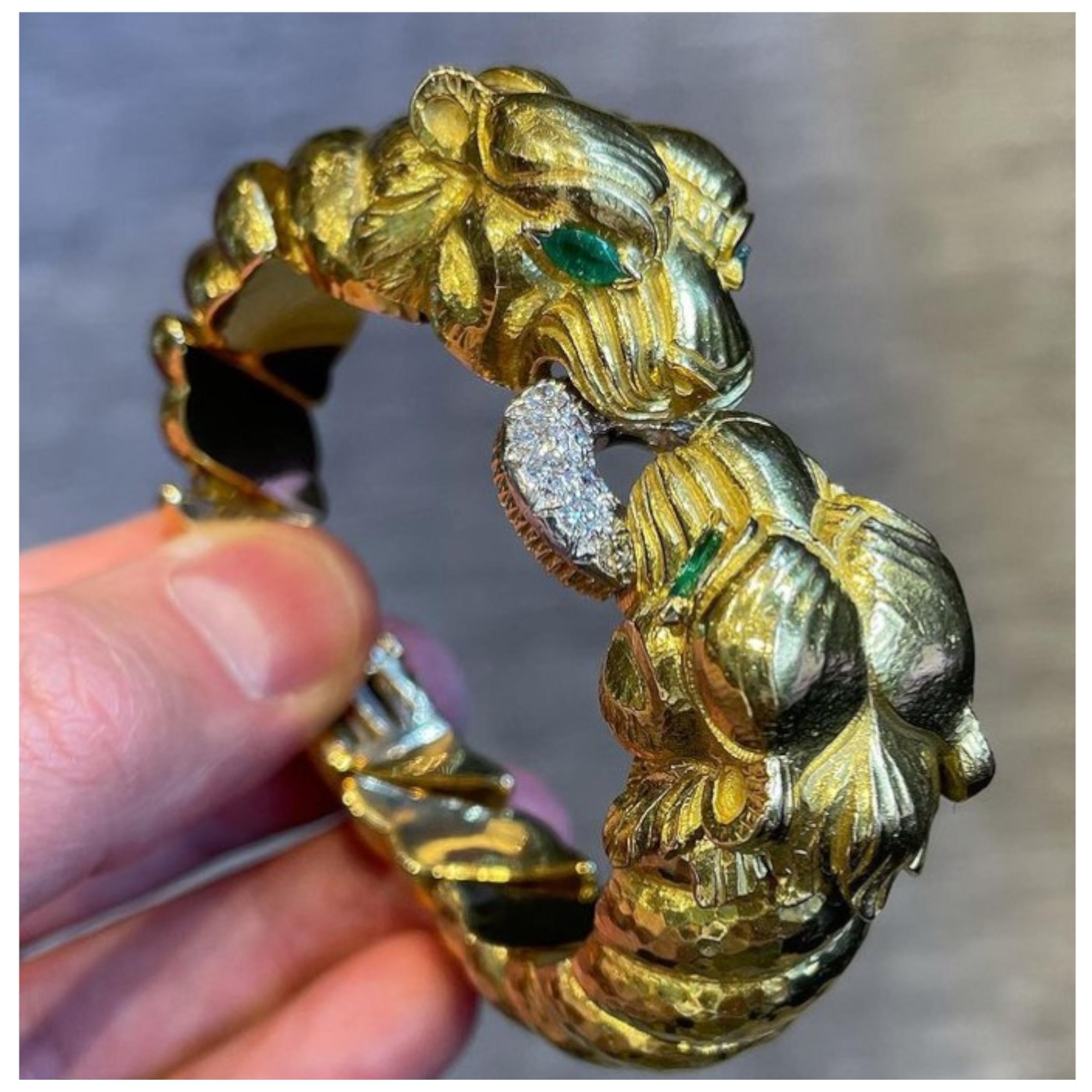 Women's or Men's David Webb Lion Emerald Diamond & Gold Bracelet