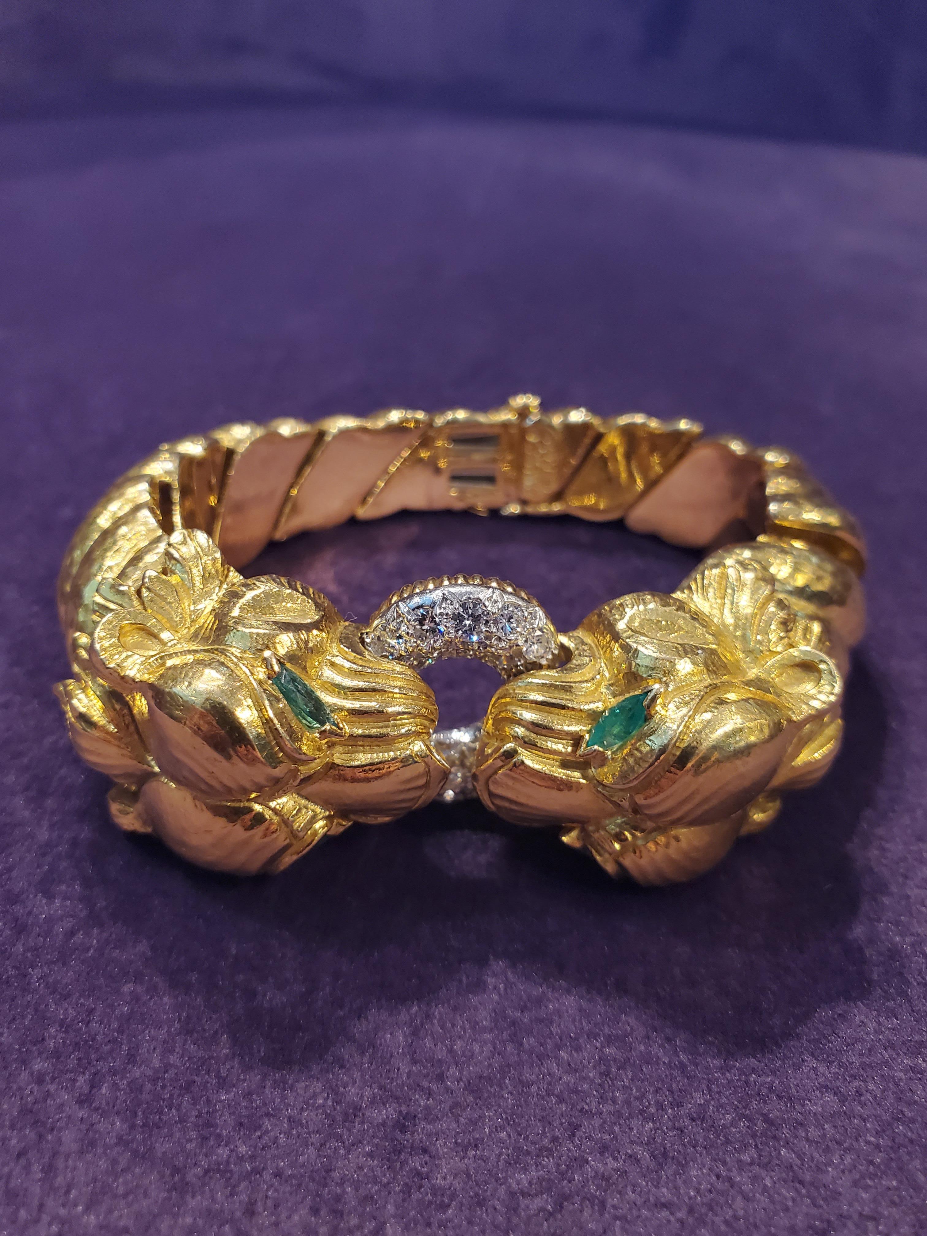 David Webb Lion Emerald Diamond & Gold Bracelet 3