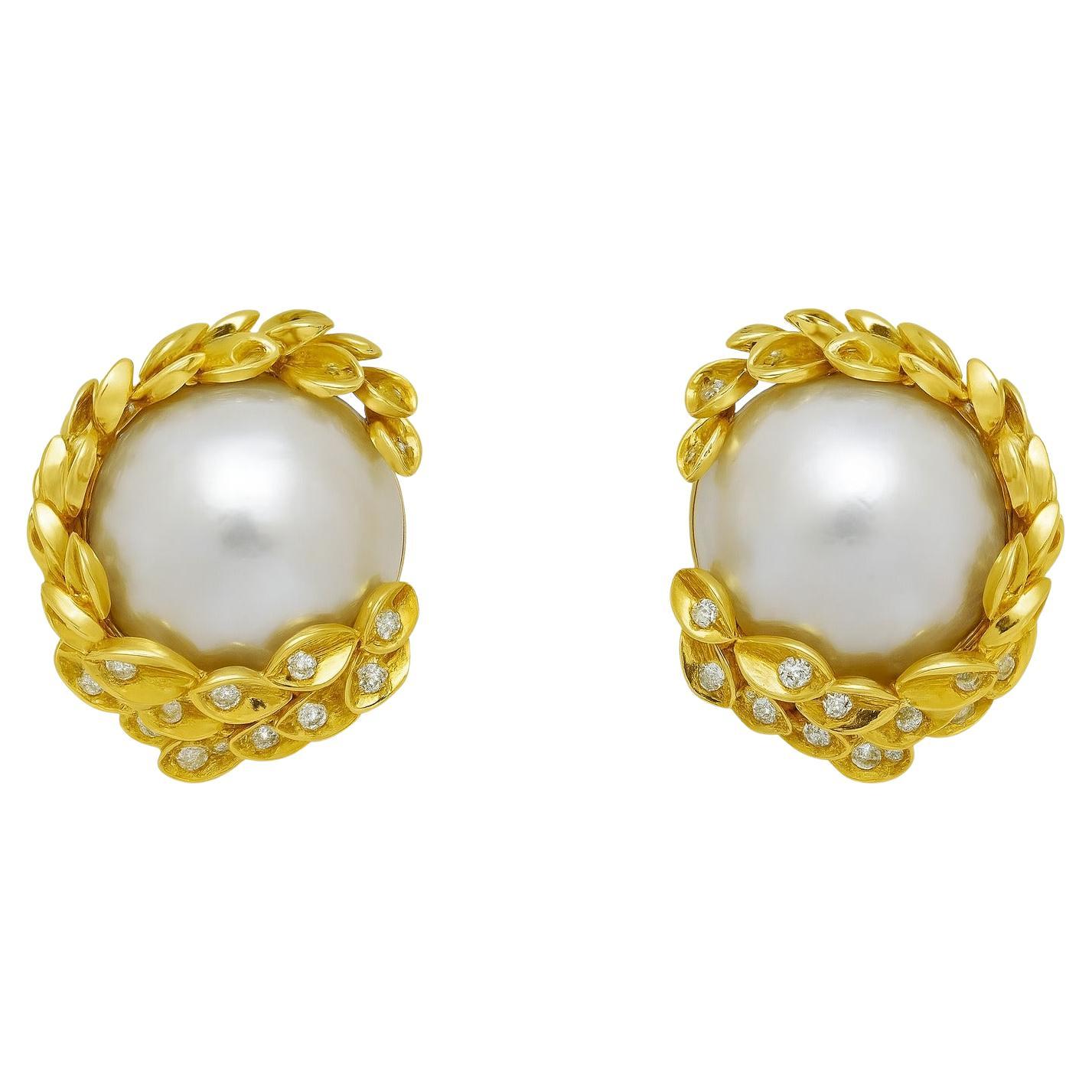 David Webb Orecchini a clip con foglie di perle e diamanti Mabe