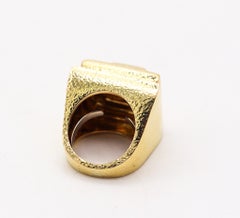 DAVID WEBB Massive Architectural Geometric Cocktail Ring Solid 18Kt Yellow Gold