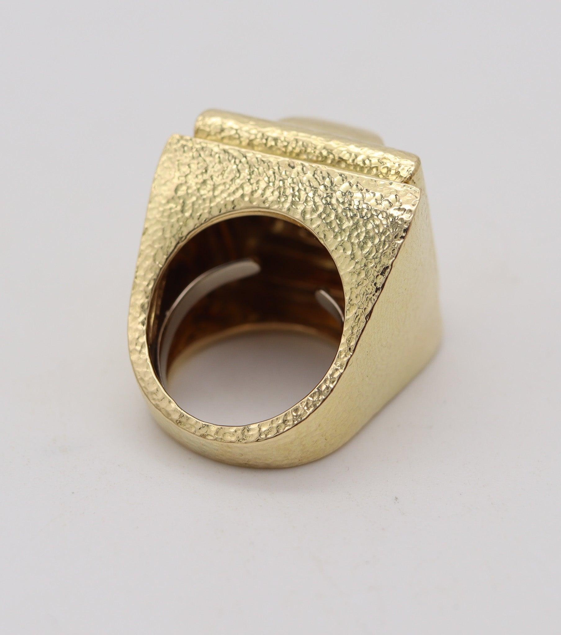 David Webb Massive Architectural Geometric Cocktail Ring in oro giallo 18Kt massiccio in vendita 2
