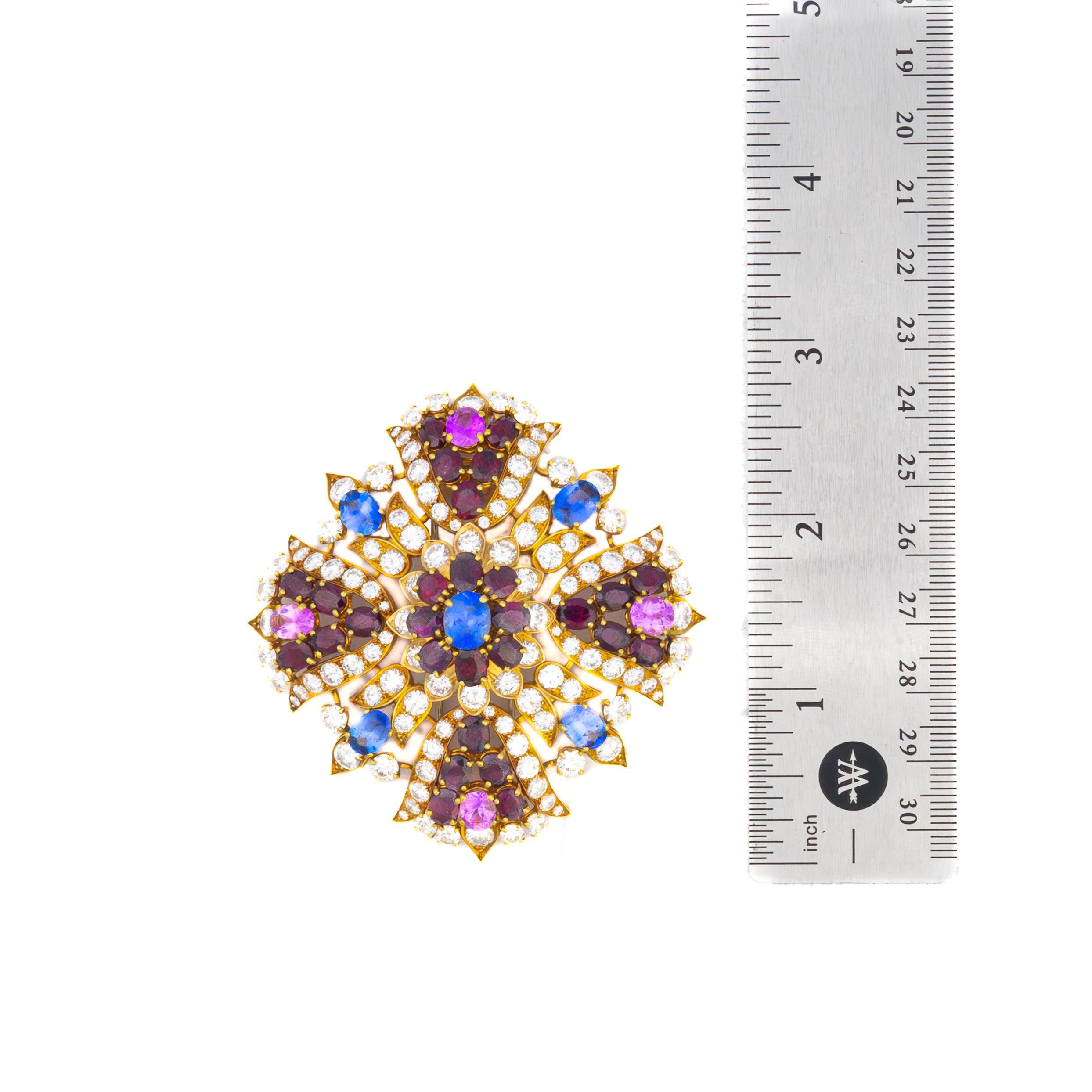 David Webb Broche de oro con flores de diamantes y multigemas en Excelente estado para la venta en New York, NY