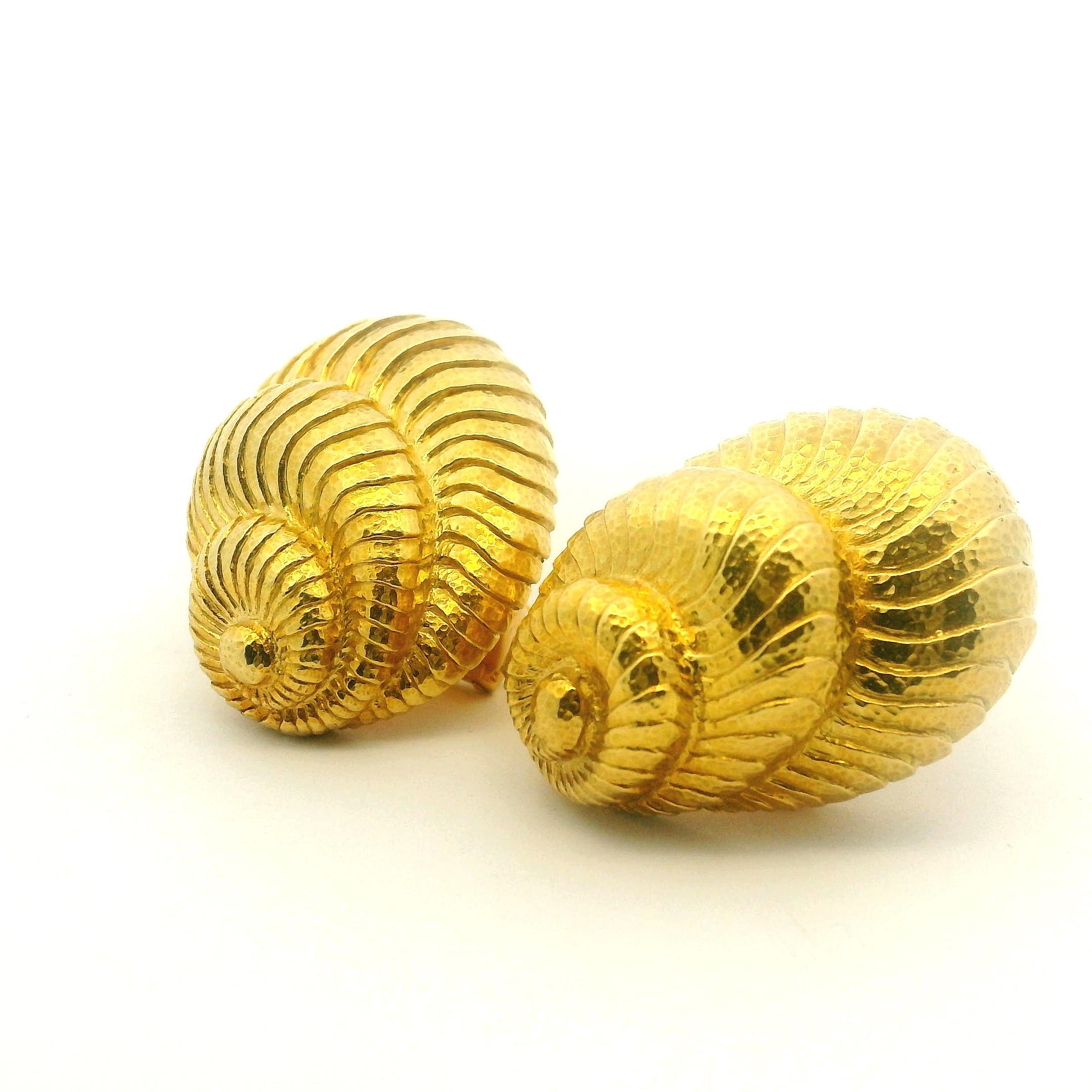 David Webb Nautilus Shell Earrings in 18K Yellow Gold, Circa 1970s For Sale 6