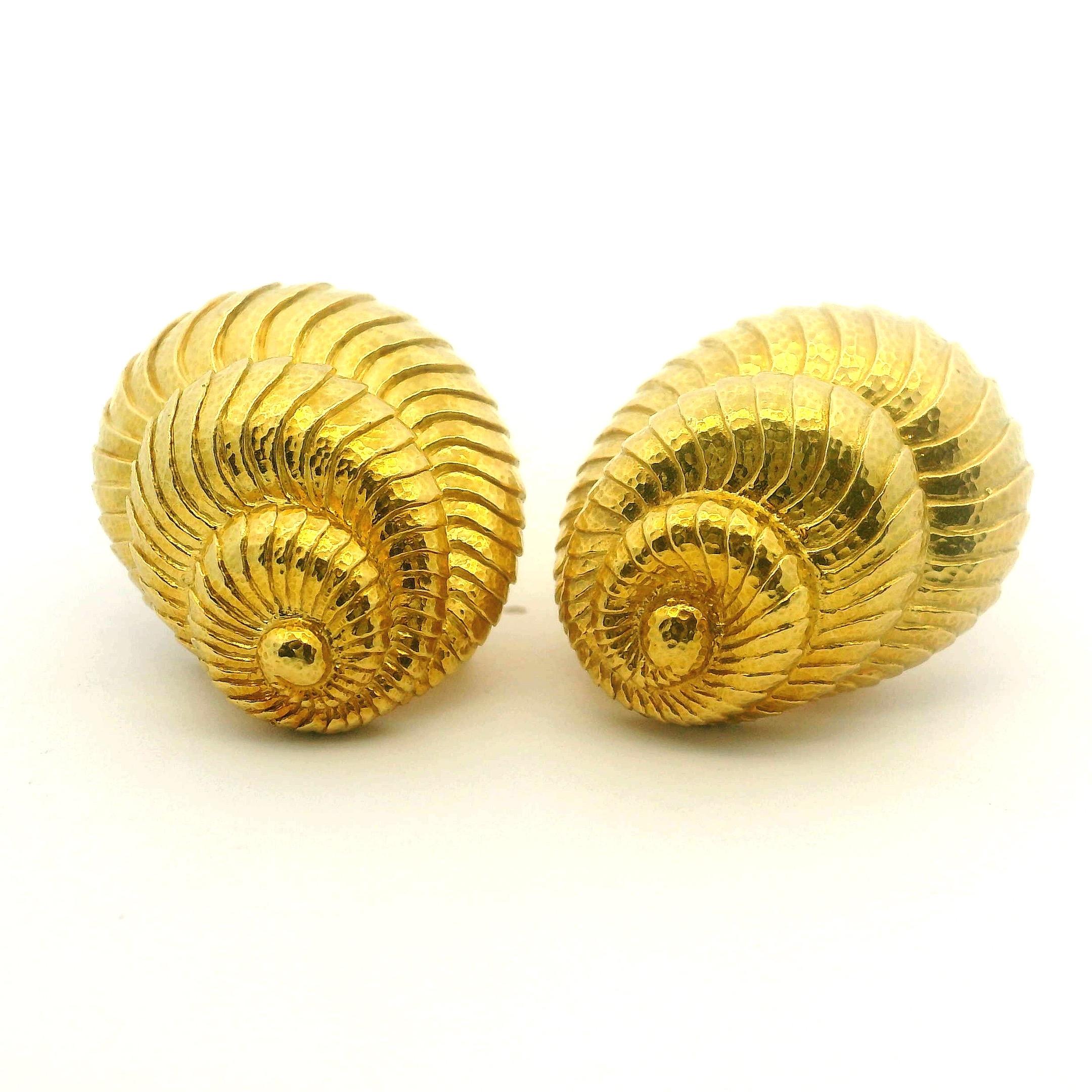 Women's David Webb Nautilus Shell Earrings in 18K Yellow Gold, Circa 1970s For Sale