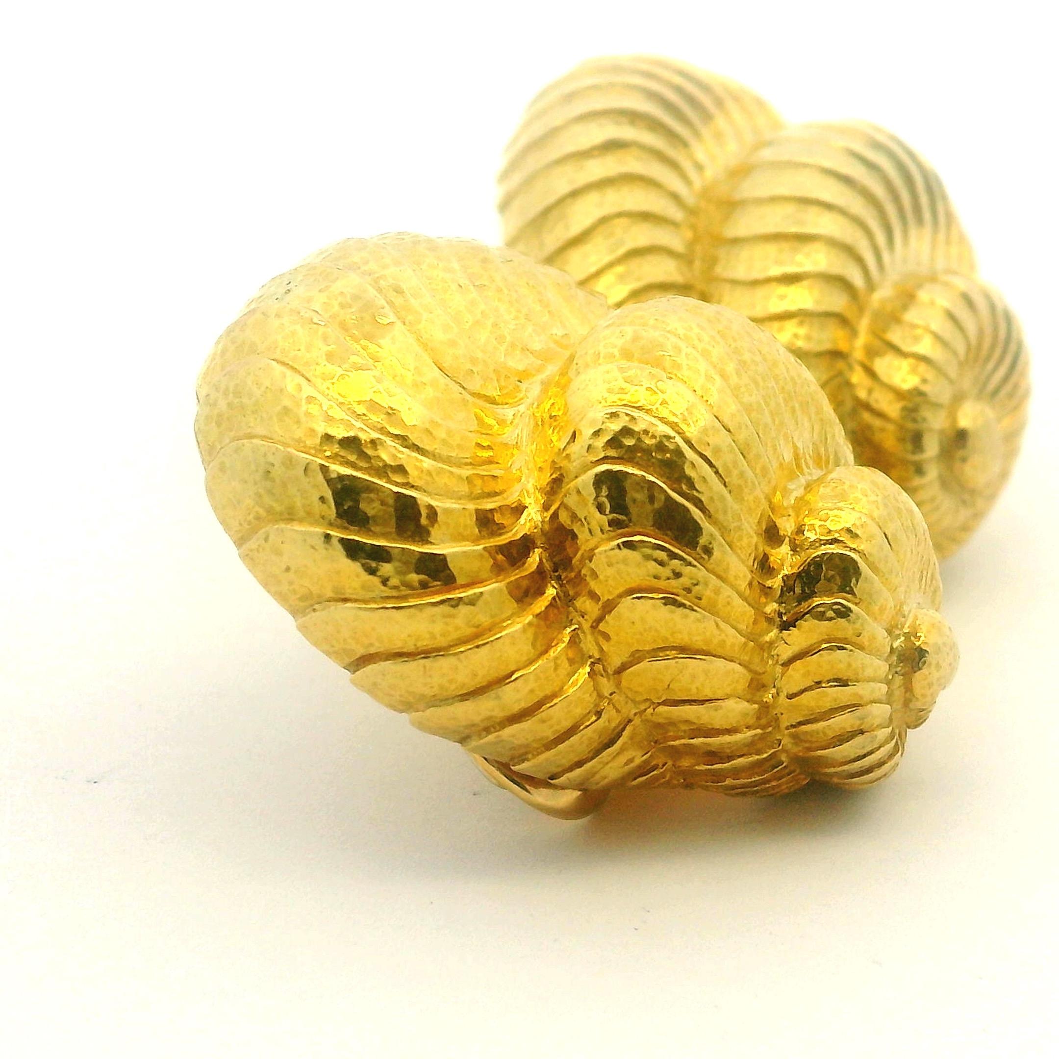 David Webb Nautilus Shell Earrings in 18K Yellow Gold, Circa 1970s For Sale 3