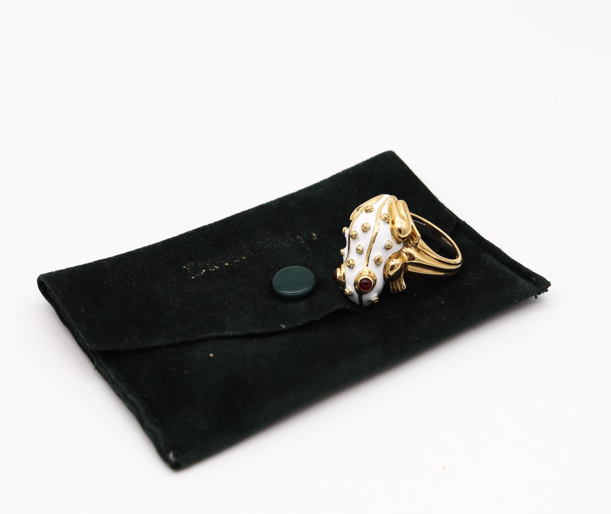 Women's or Men's David Webb New York Iconic Enameled Frog Ring in 18Kt Yellow Gold with Rubies