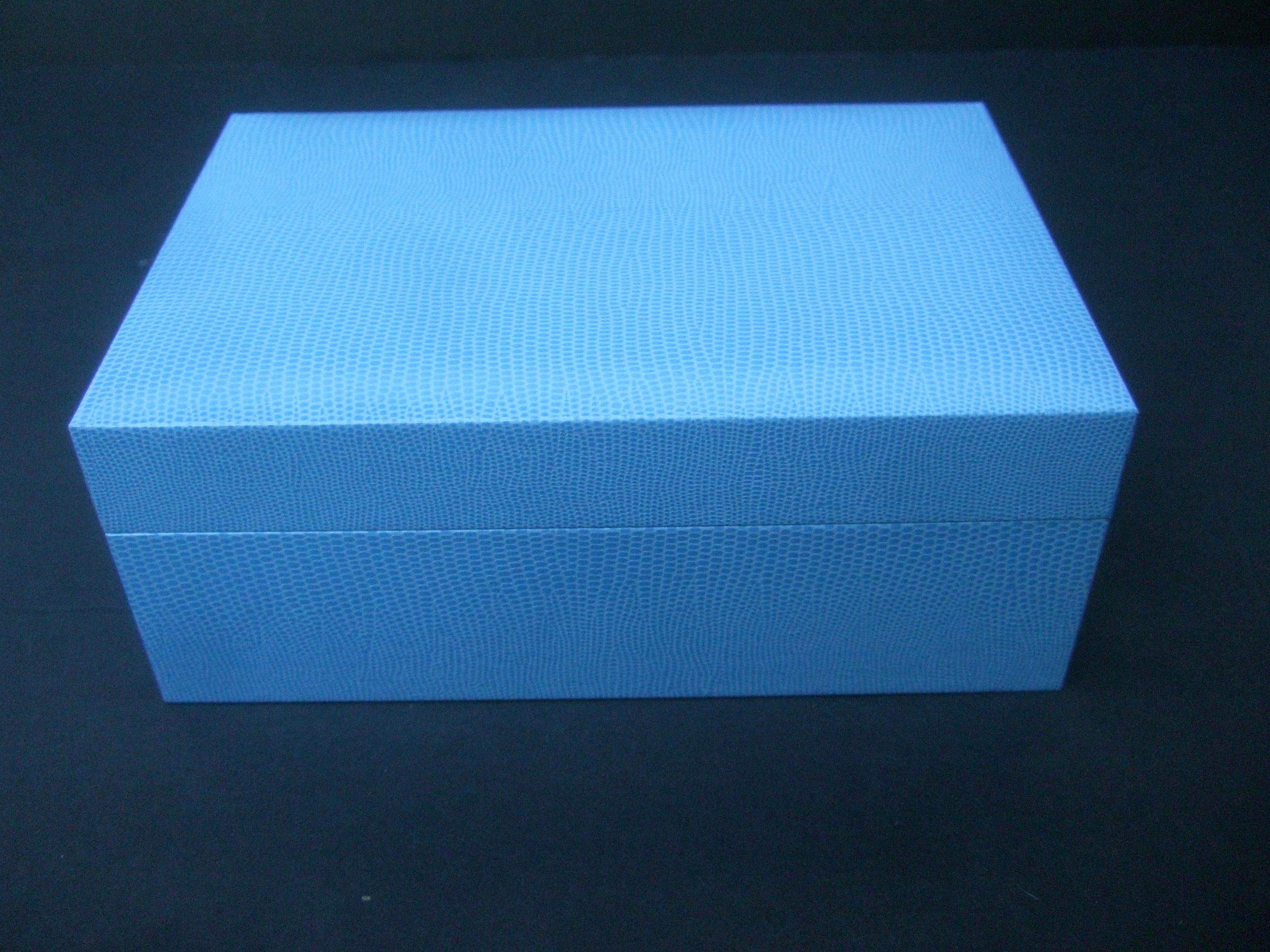 David Webb New York Powder Blue Embossed Vinyl Jewelry Box c 21st c  7