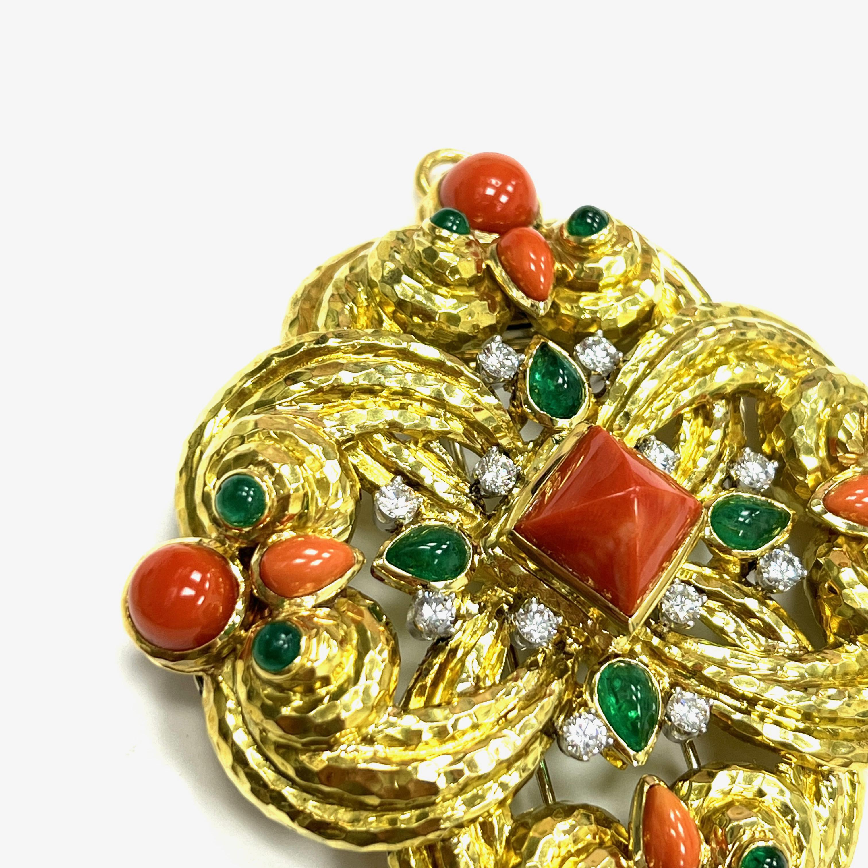 Women's or Men's David Webb One of A Kind Coral Emerald 18k Yellow Gold Pendant Brooch  For Sale