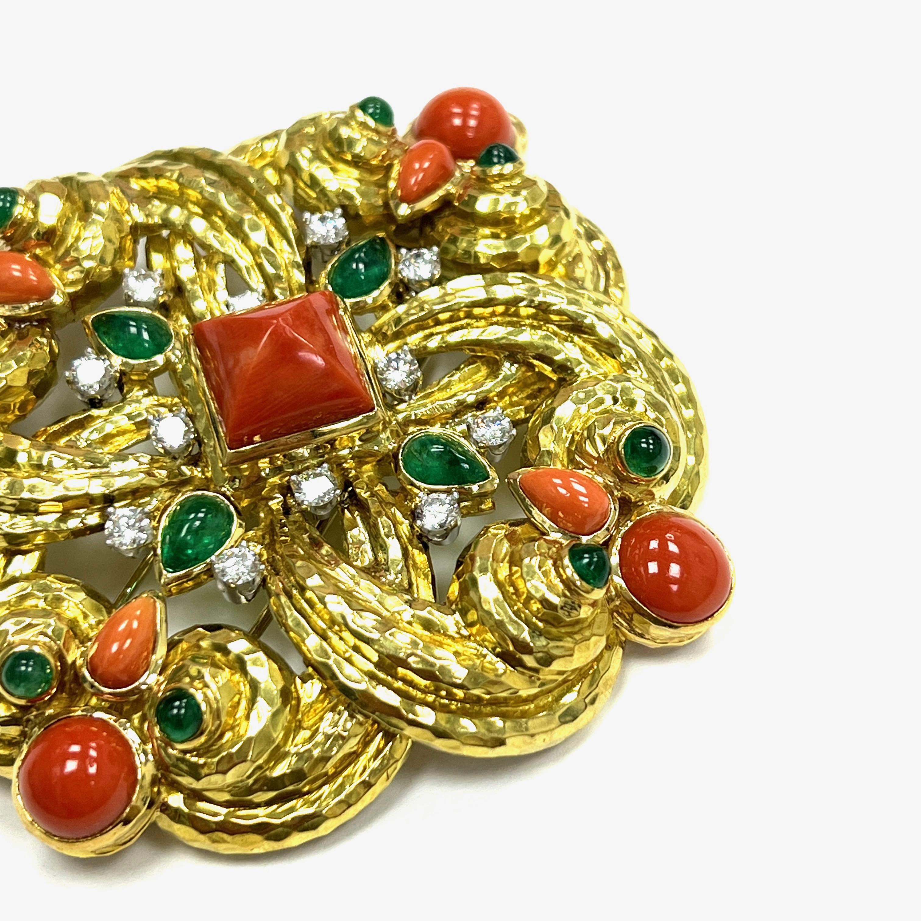 David Webb One of A Kind Coral Emerald 18k Yellow Gold Pendant Brooch  For Sale 1