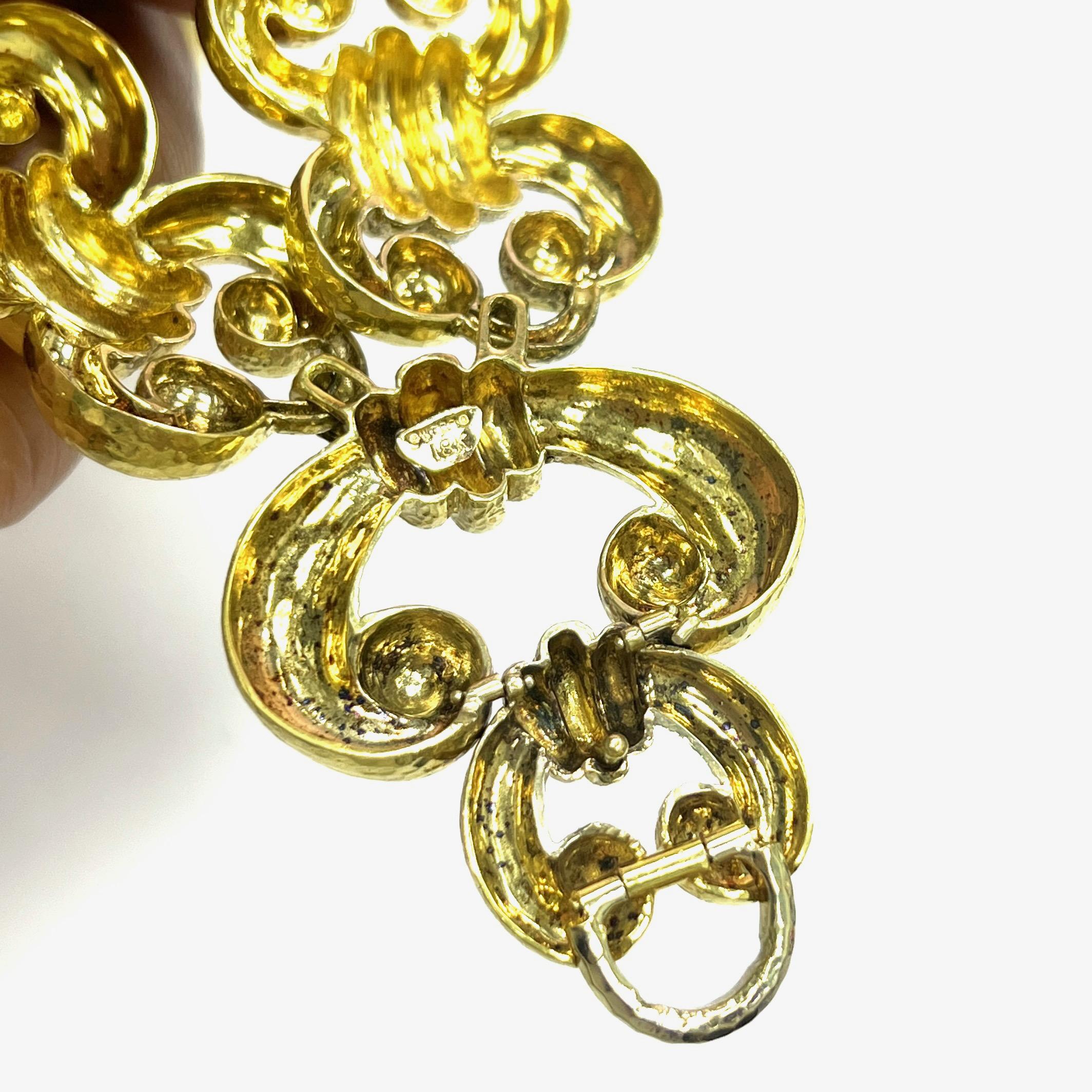 David Webb Einzigartige gehämmerte Halskette mit Anhänger aus 18 Karat Gelbgold 10