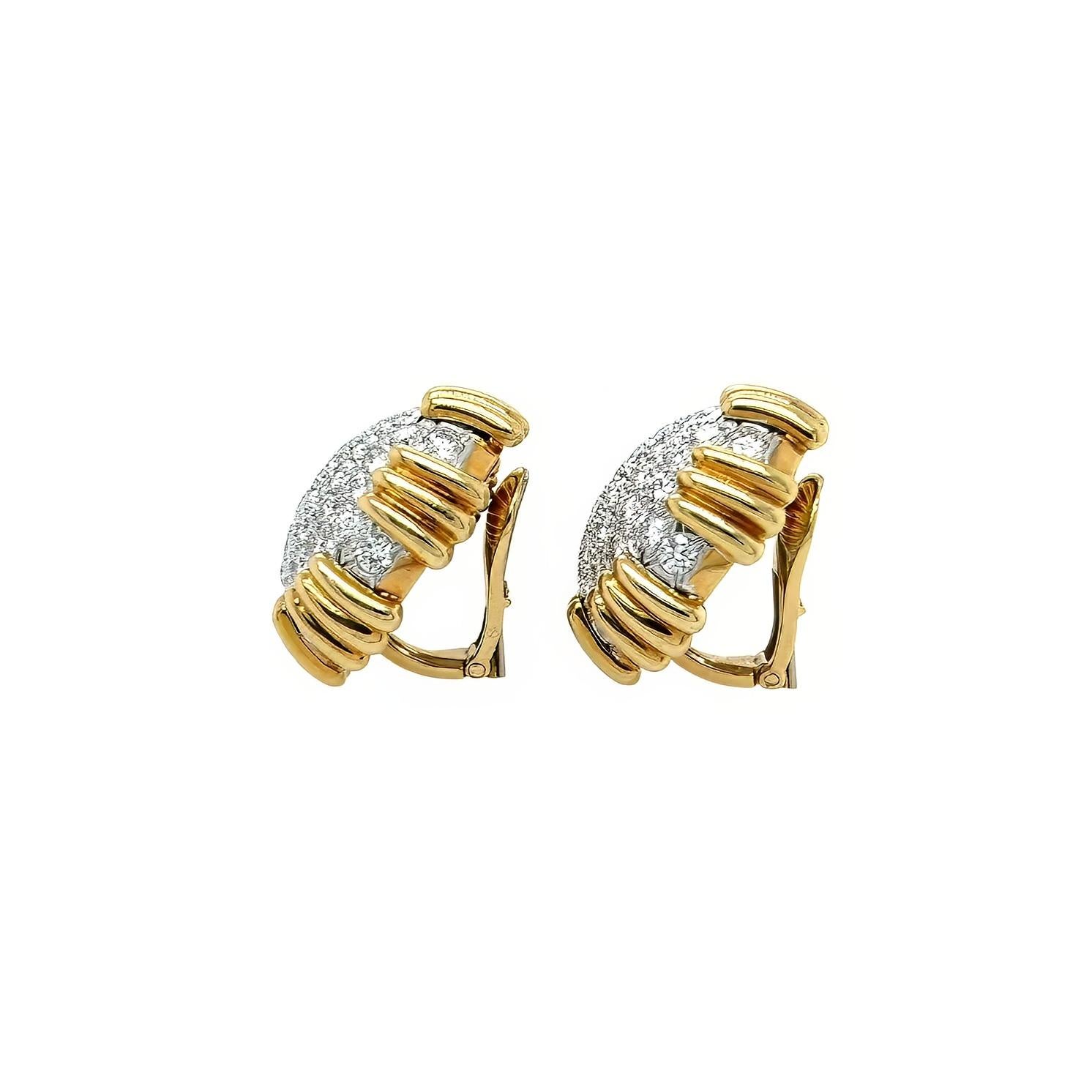 DAVID WEBB Ovale Gold-Diamant-Ohrringe (Rundschliff) im Angebot