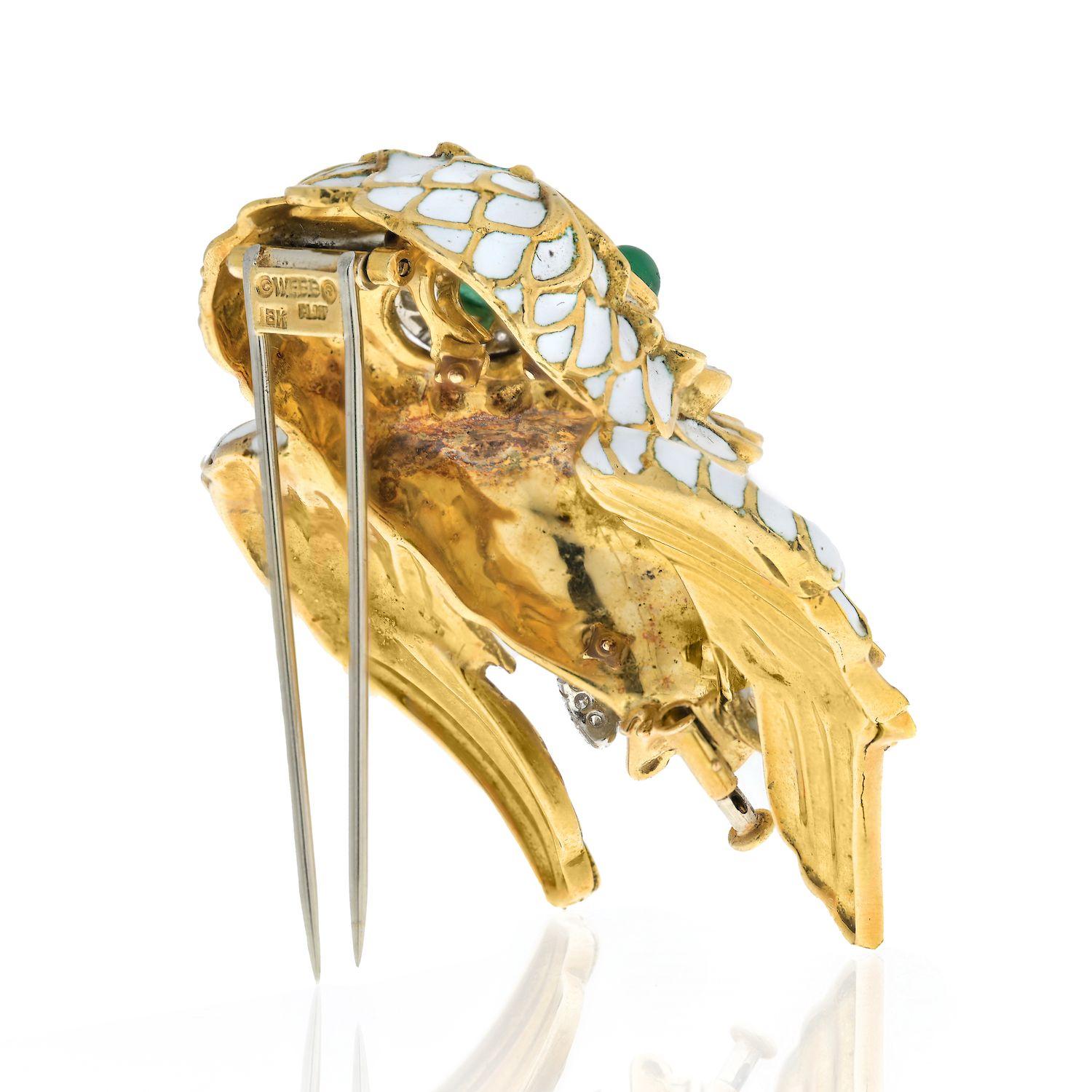 Moderne David Webb Broche hibou en or jaune 18 carats, émail blanc, diamants et émeraudes vertes en vente