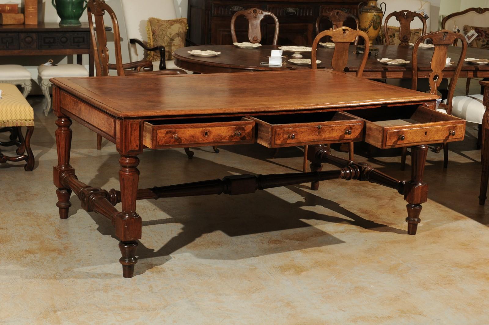 19th Century American Walnut Partners Desk with Six Drawers and Turned Legs 7