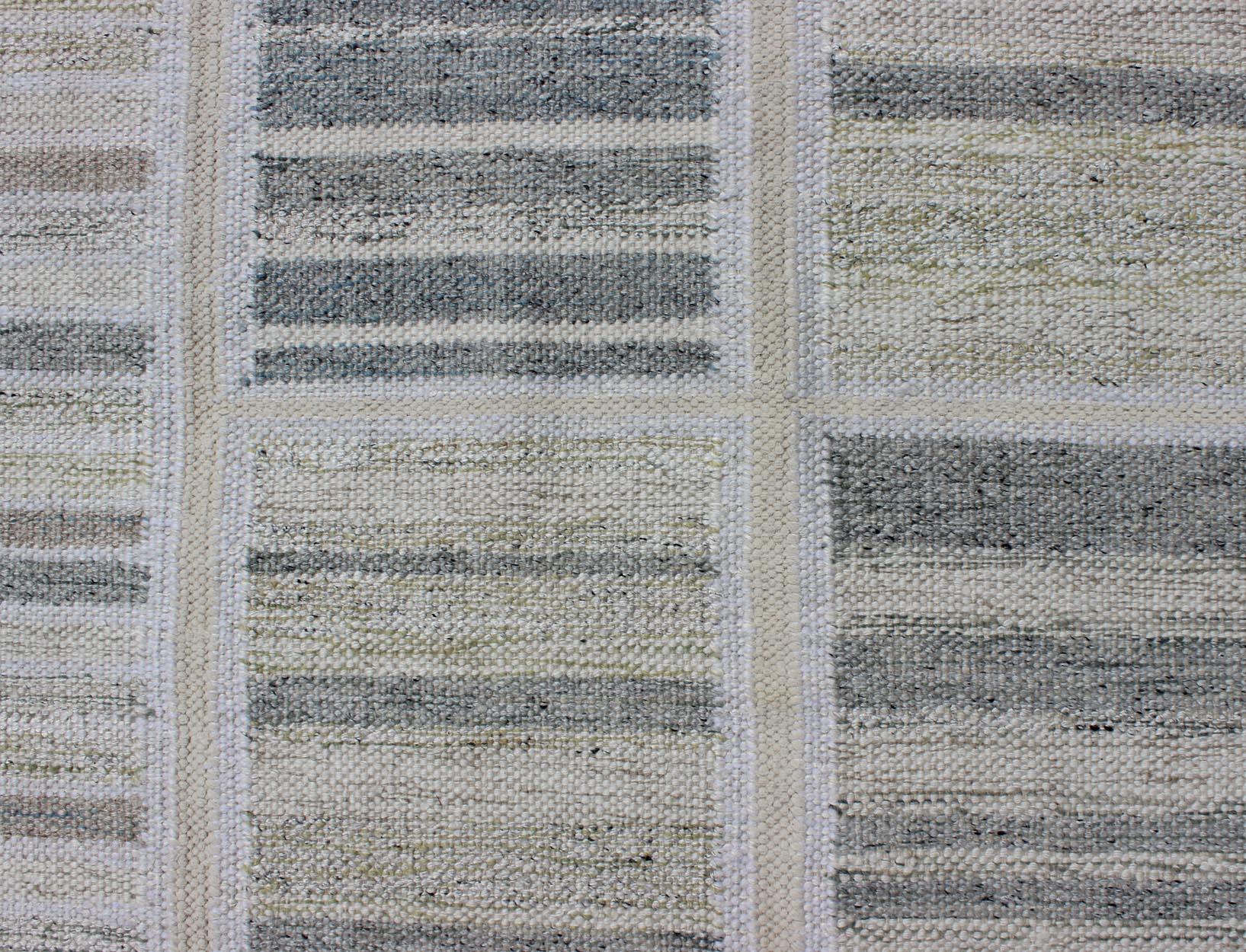 Neutral Stripe Pattern Modern Scandinavian Flat-Weave Rug in Shades of Gray For Sale 1